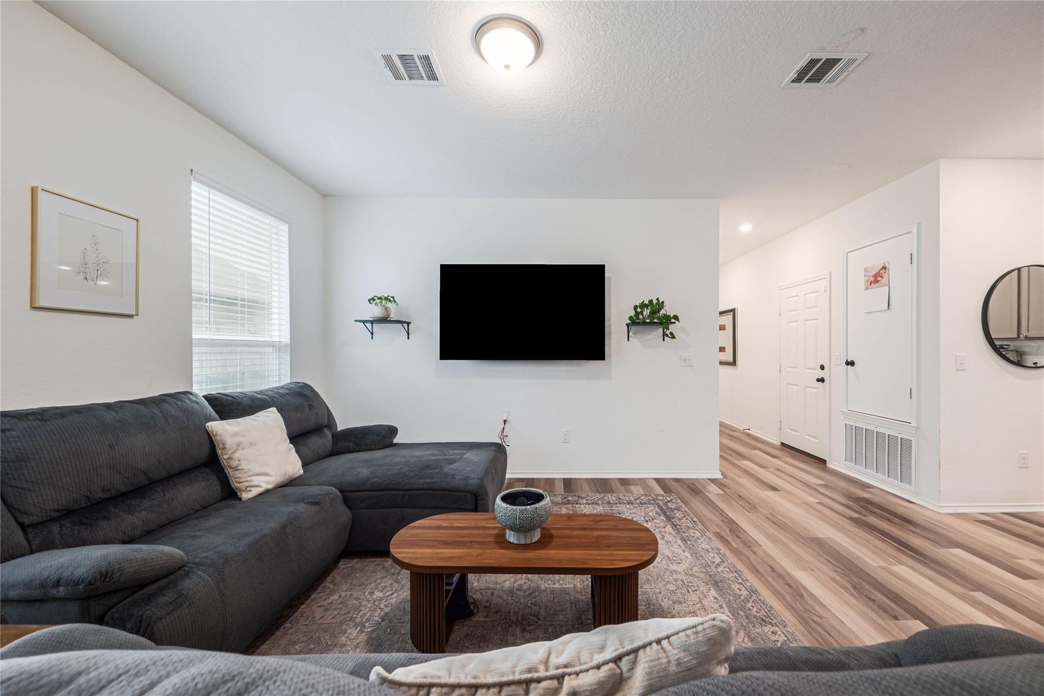 8001 Crystalbrook West W, Austin, TX 78724