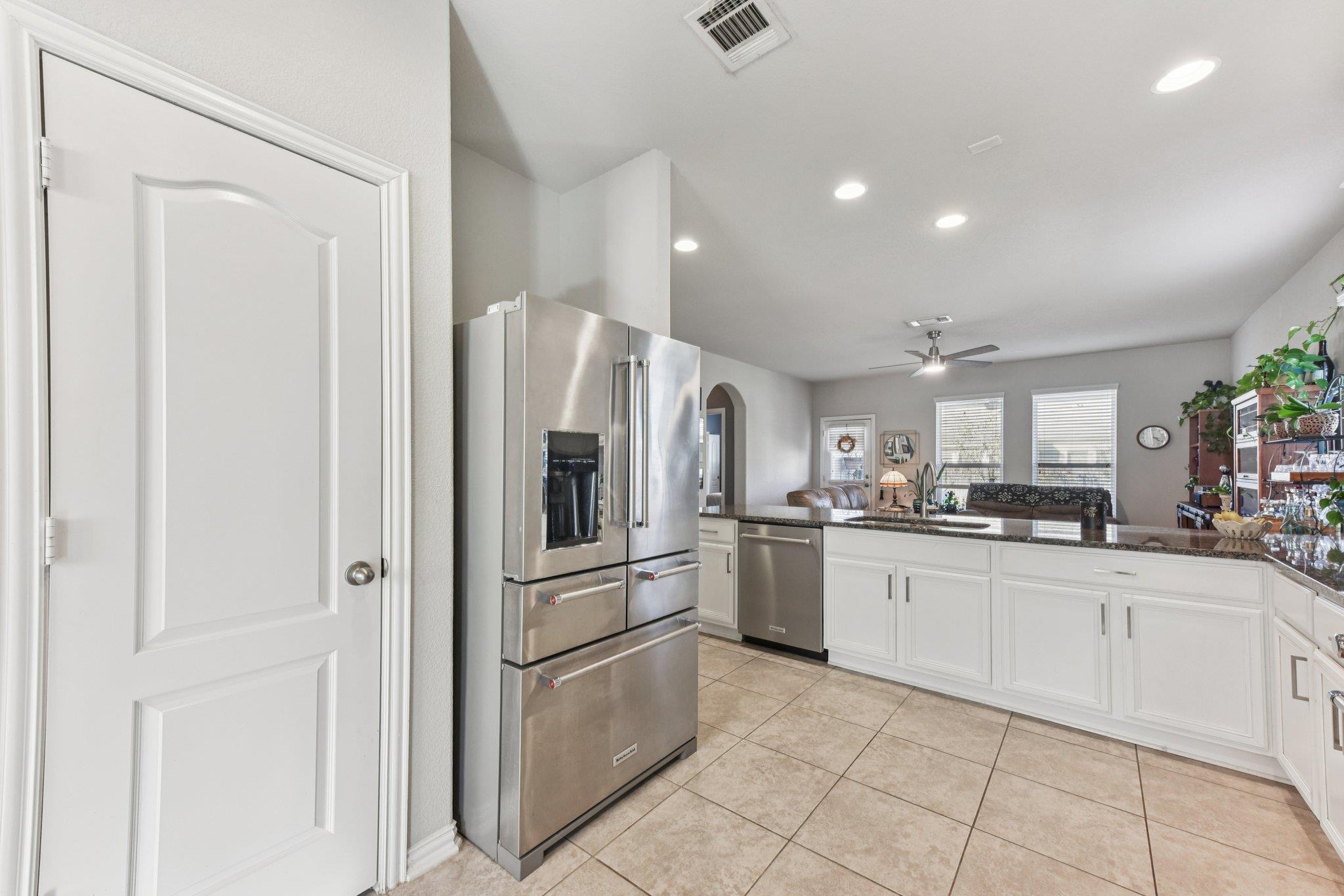 247 Joseph Dr, Buda, TX 78610