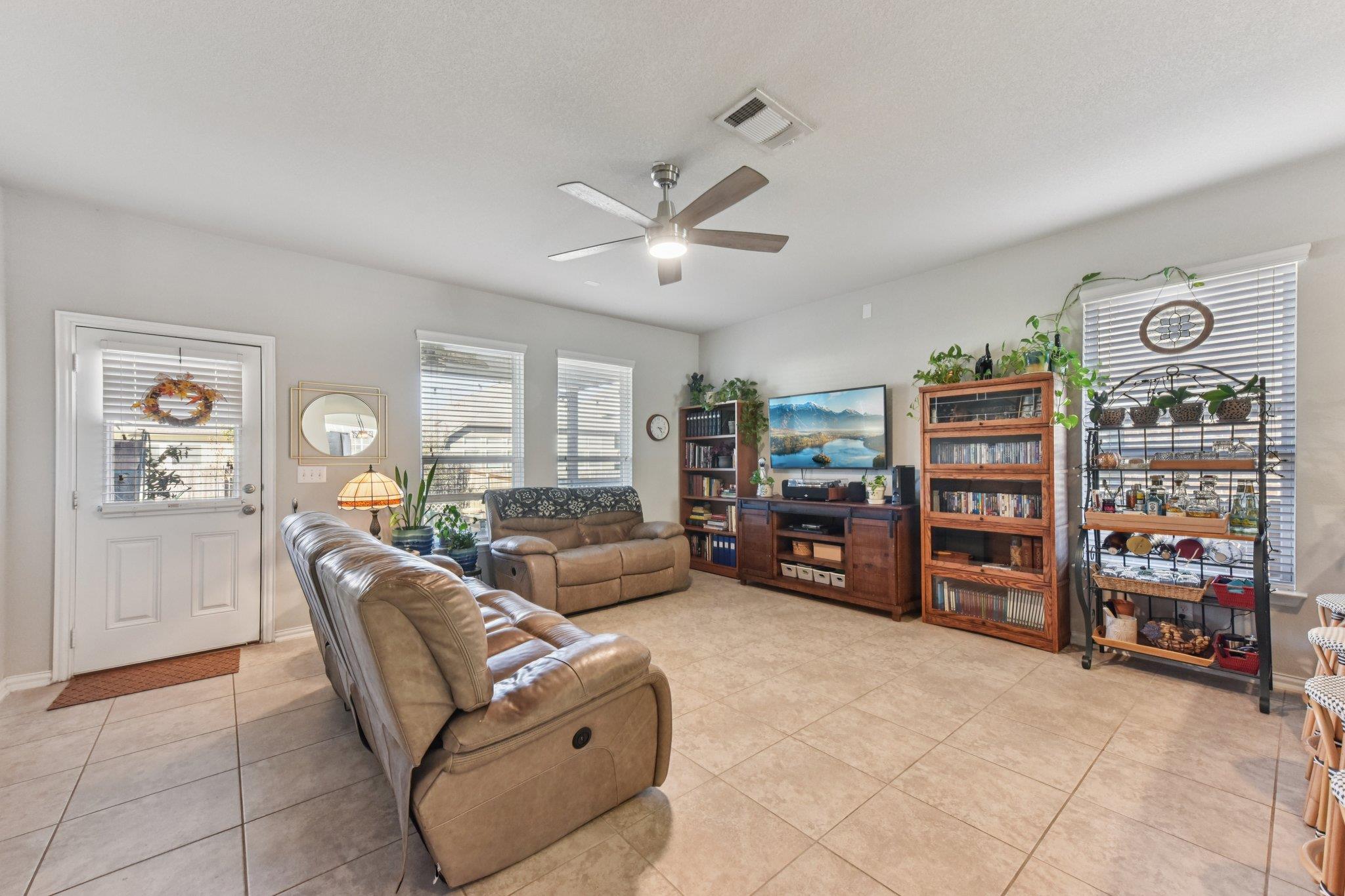 247 Joseph Dr, Buda, TX 78610