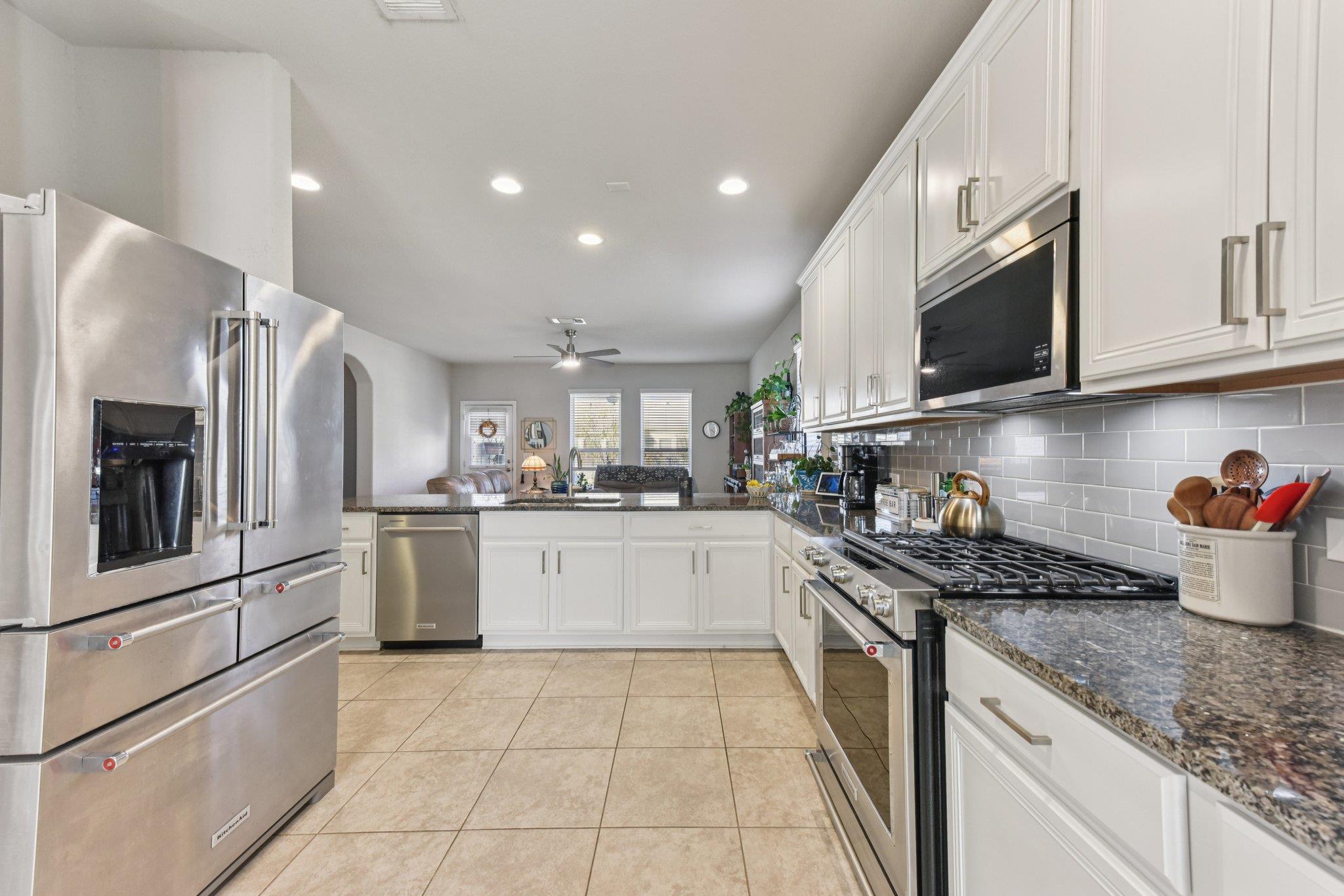 247 Joseph Dr, Buda, TX 78610