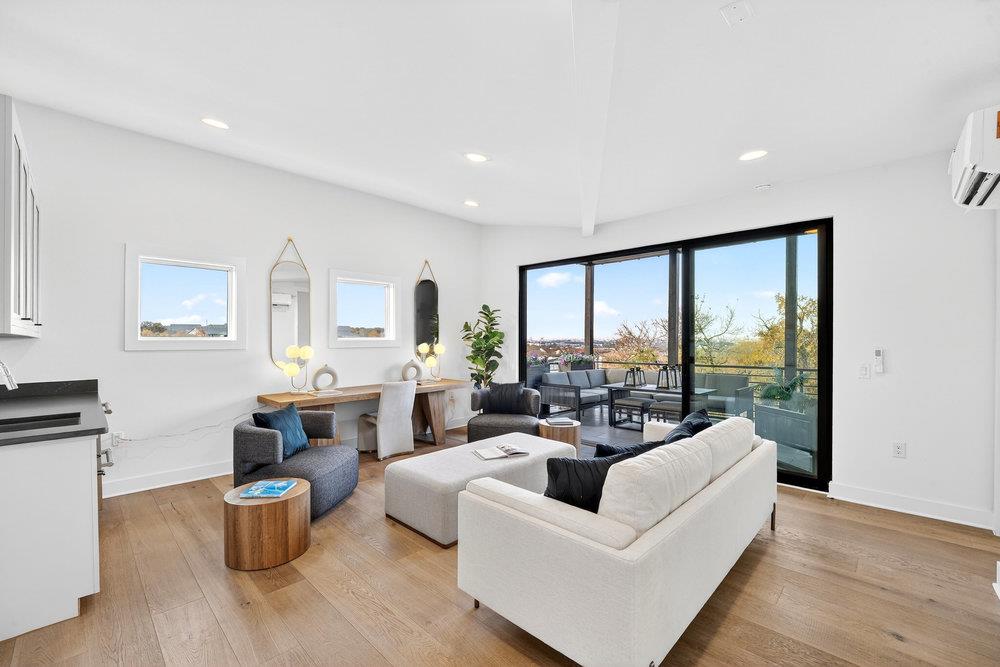 2707 Salek Vw, Austin, TX 78741