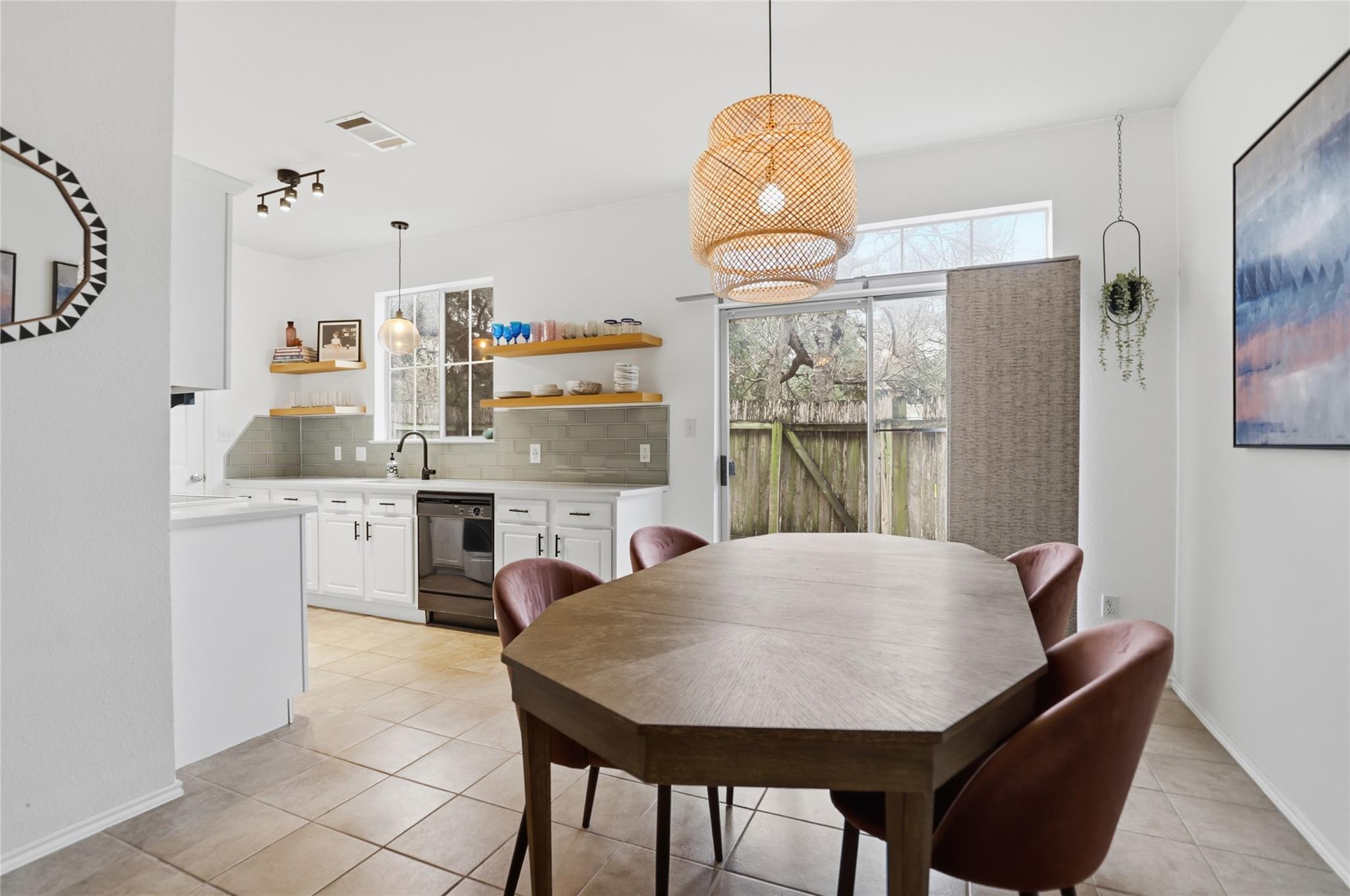 4501 Whispering Valley Dr # 24, Austin, TX 78727