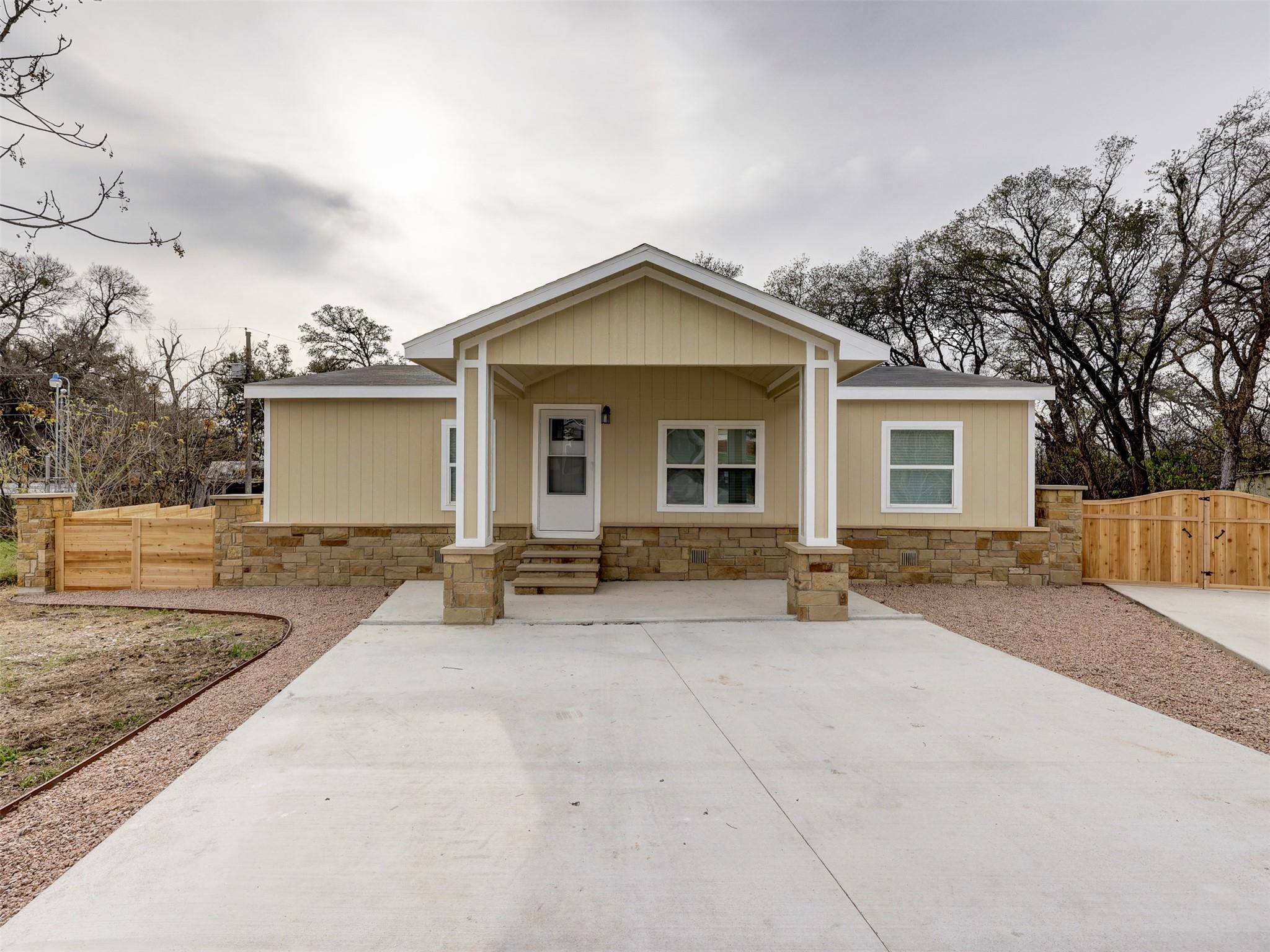 4504 Atlantis Dr, Austin, TX 78725