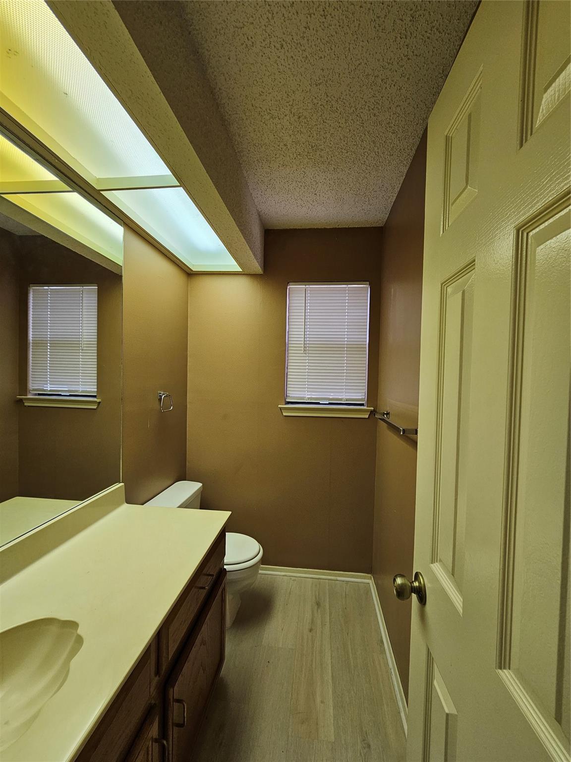 13102 Briar Hollow Dr, Austin, TX 78729