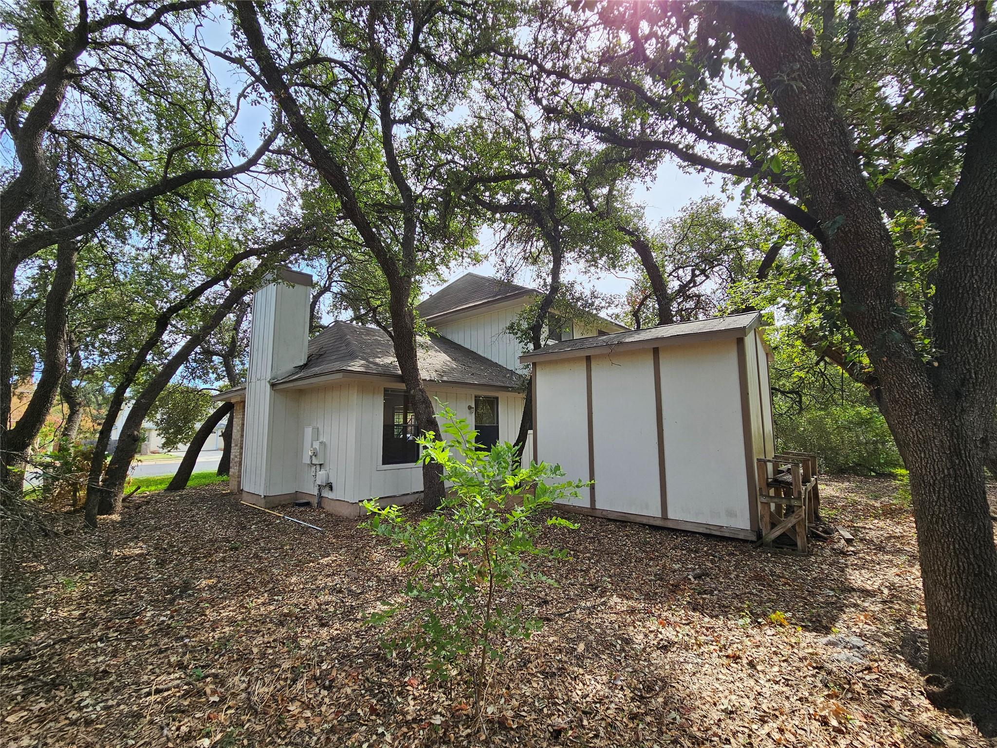 13102 Briar Hollow Dr, Austin, TX 78729