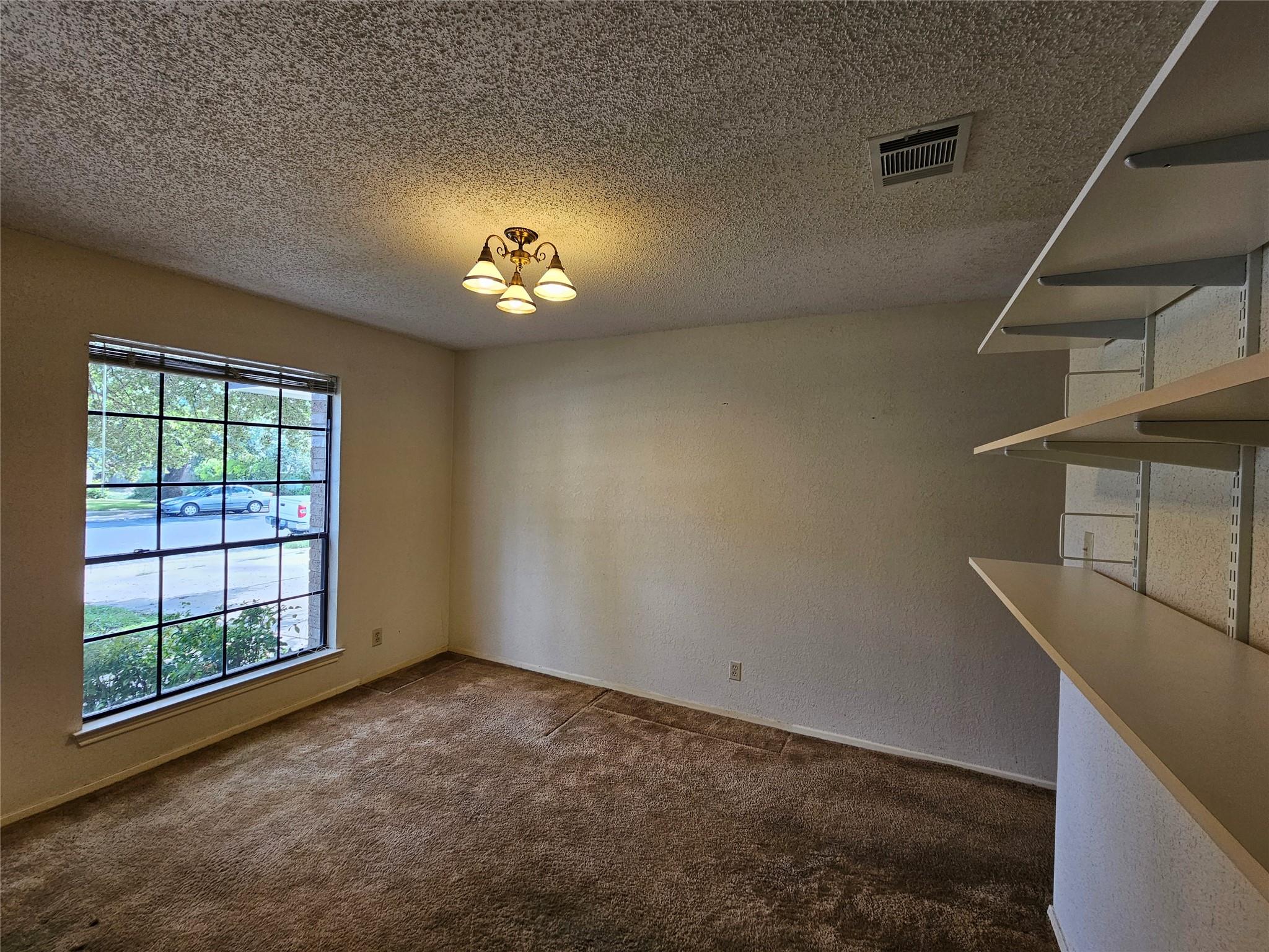 13102 Briar Hollow Dr, Austin, TX 78729