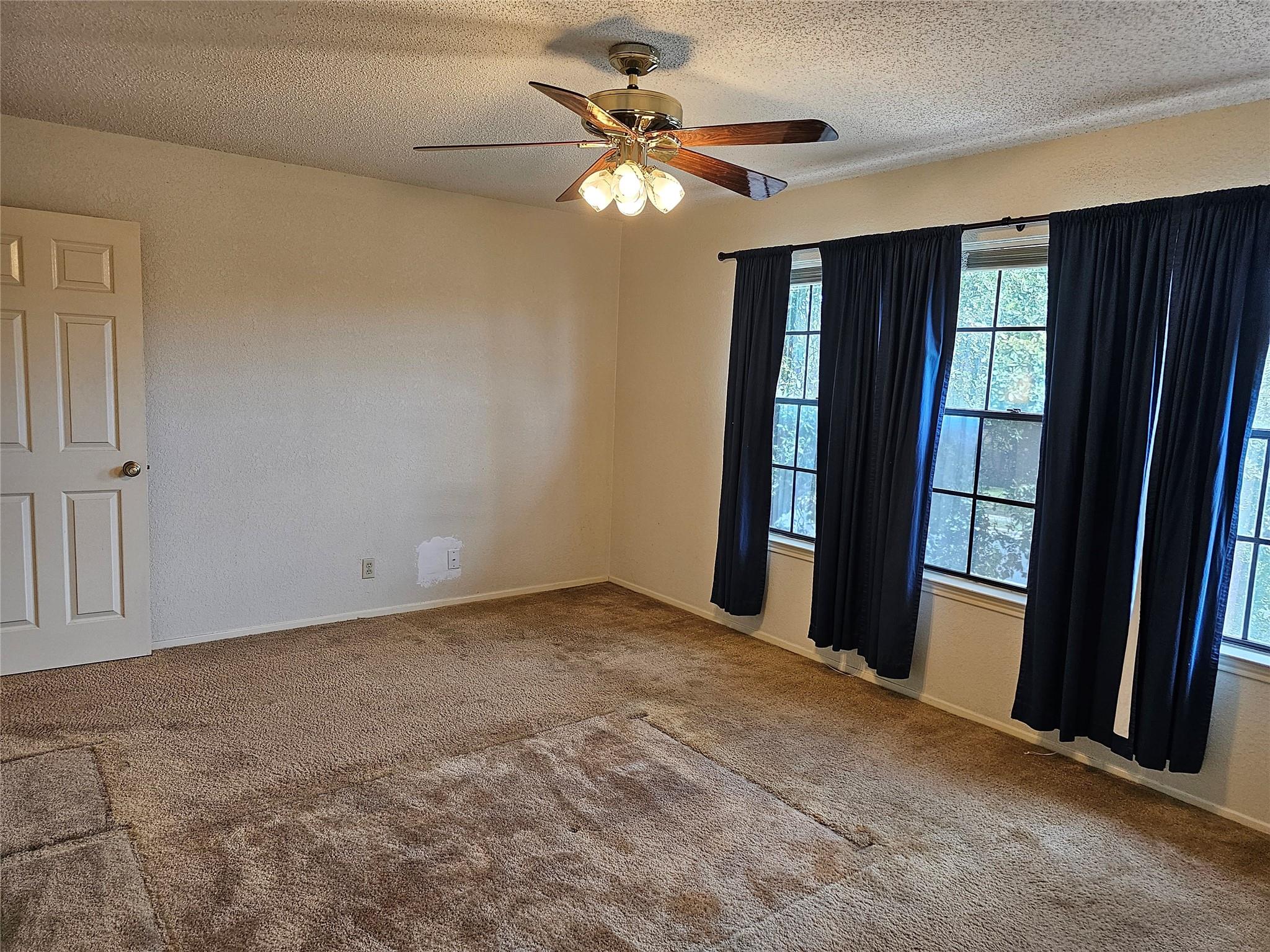 13102 Briar Hollow Dr, Austin, TX 78729