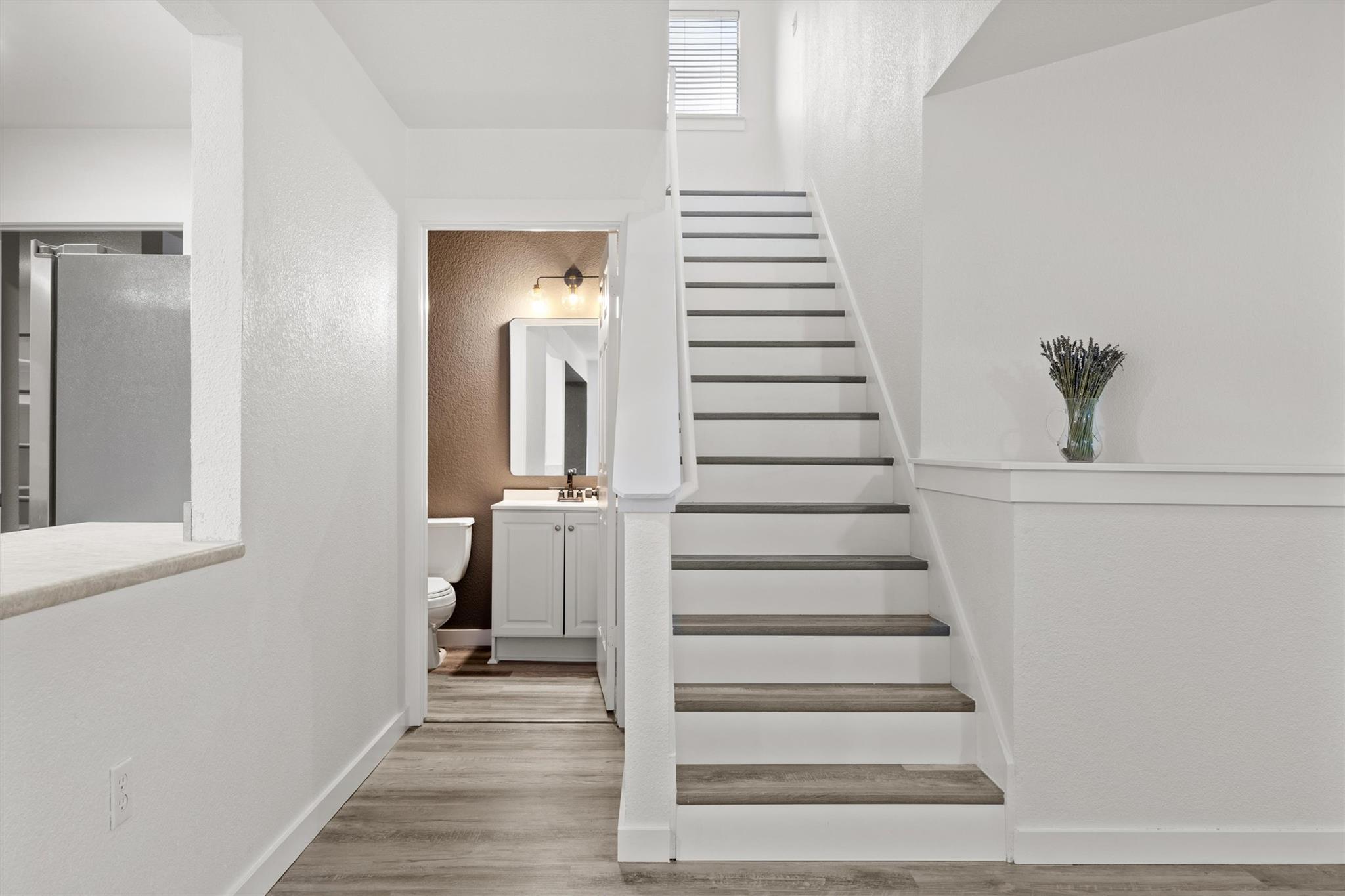 7529 Running Water Dr, Austin, TX 78744