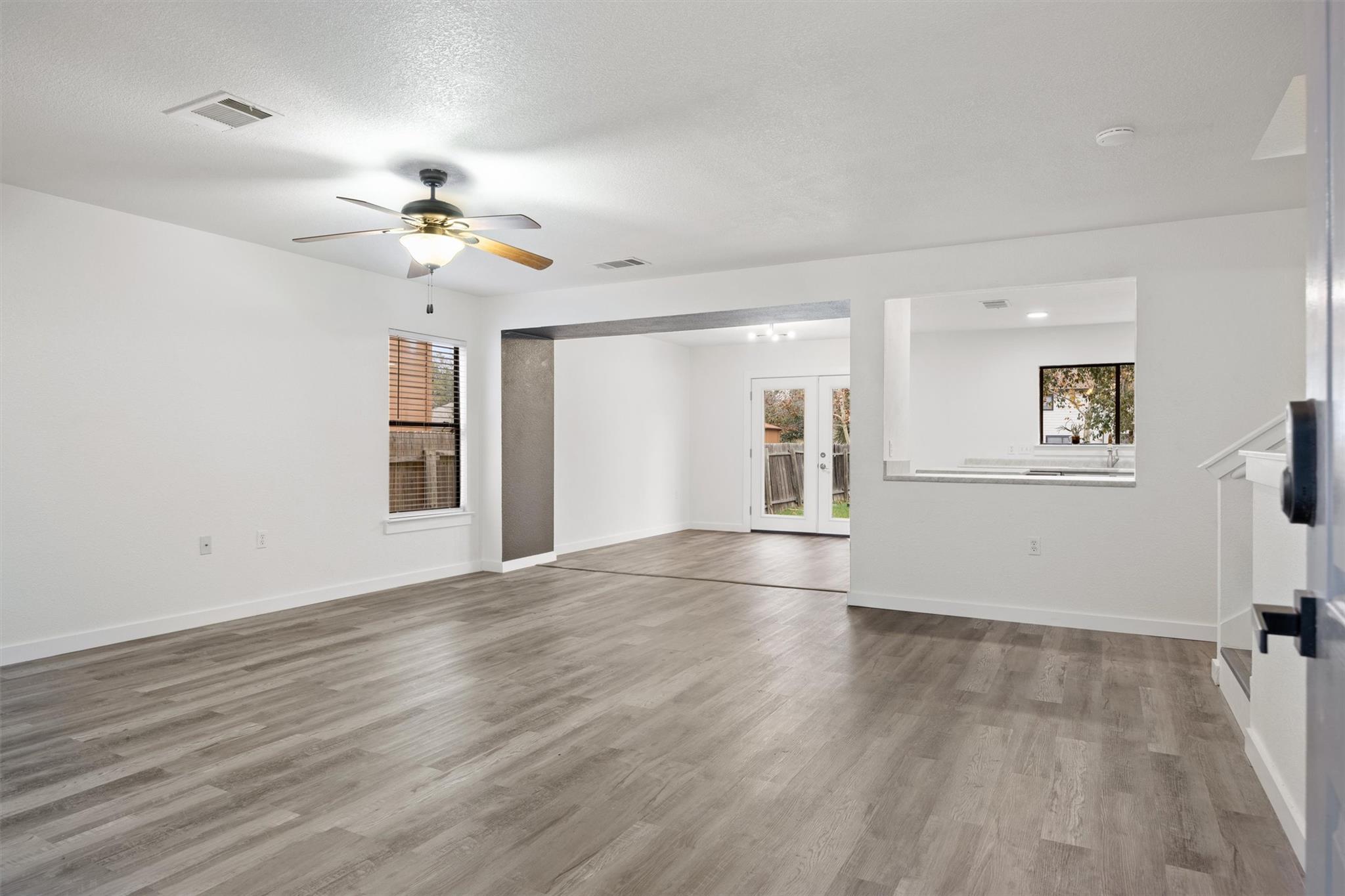 7529 Running Water Dr, Austin, TX 78744