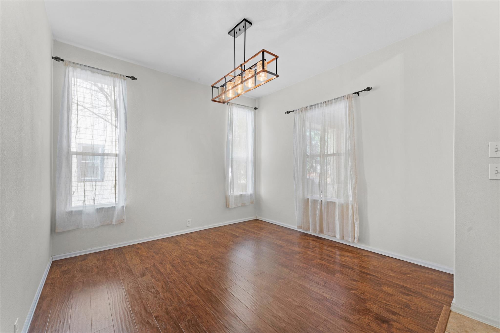 213 Newberry Trl, San Marcos, TX 78666