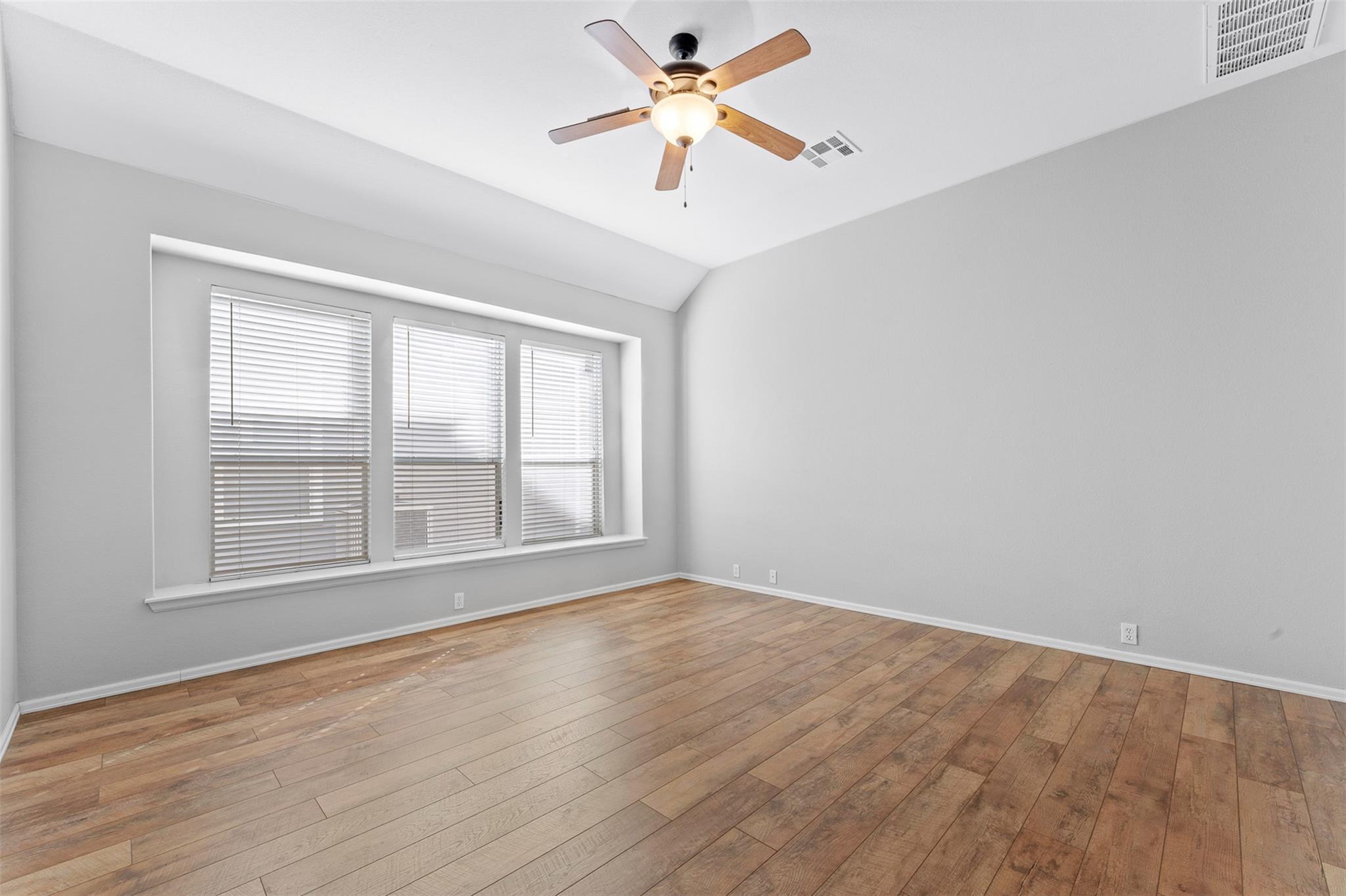 213 Newberry Trl, San Marcos, TX 78666