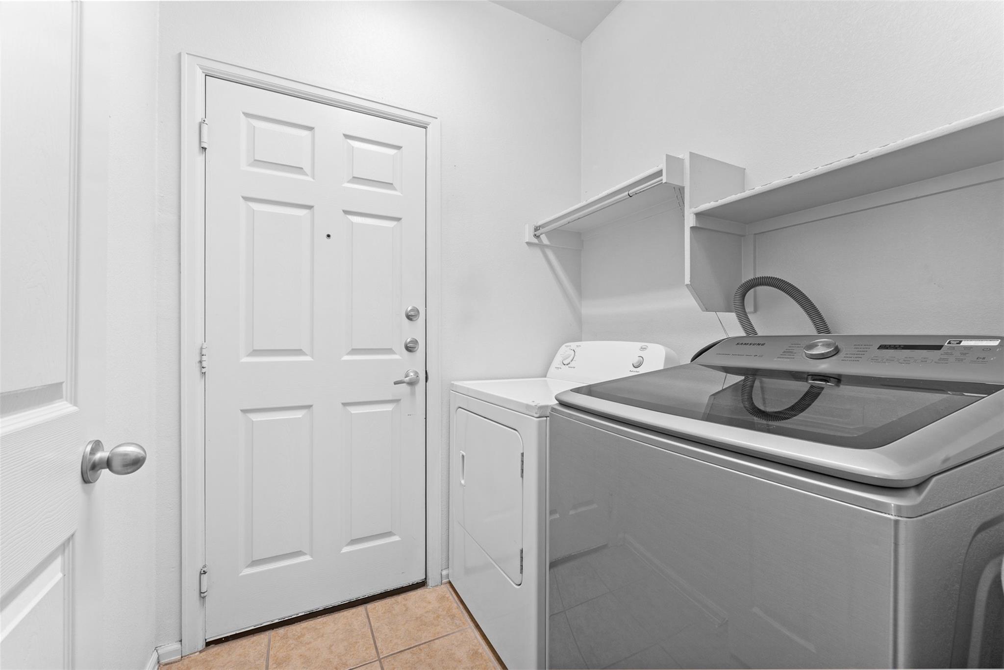 213 Newberry Trl, San Marcos, TX 78666