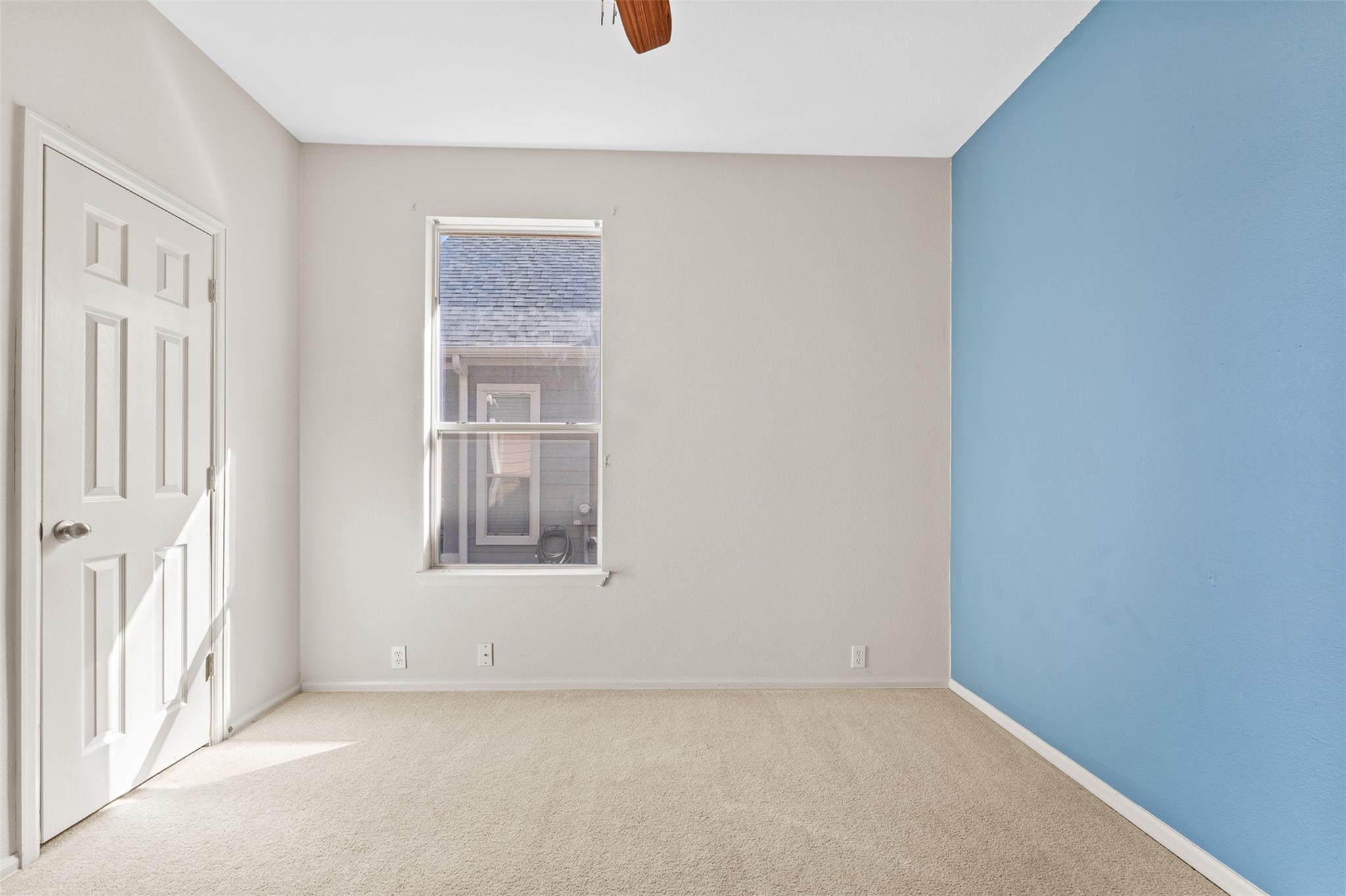 213 Newberry Trl, San Marcos, TX 78666