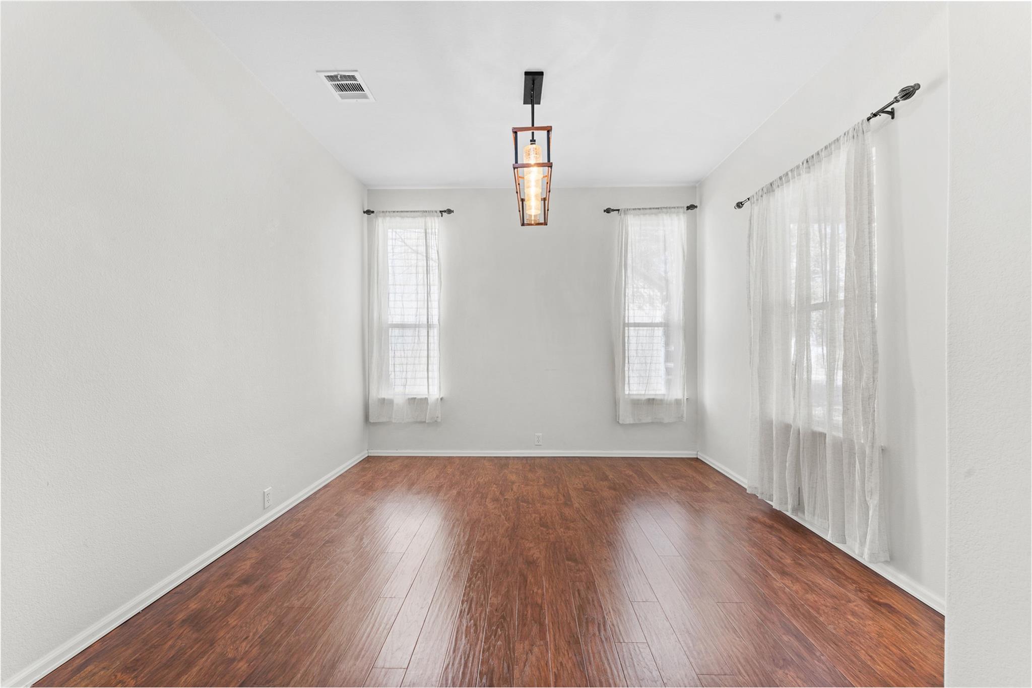 213 Newberry Trl, San Marcos, TX 78666