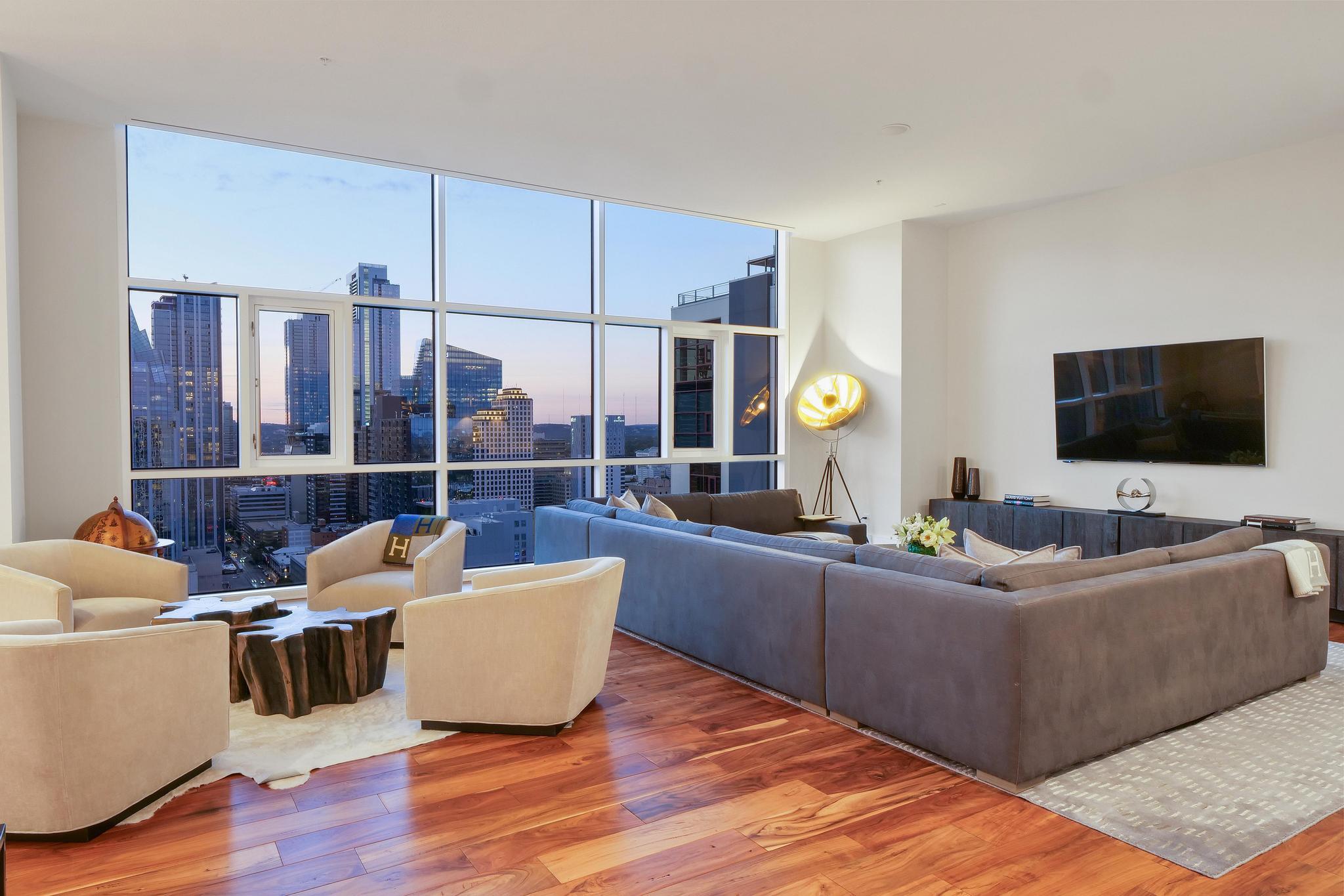 555 E 5th St # 3022, Austin, TX 78701