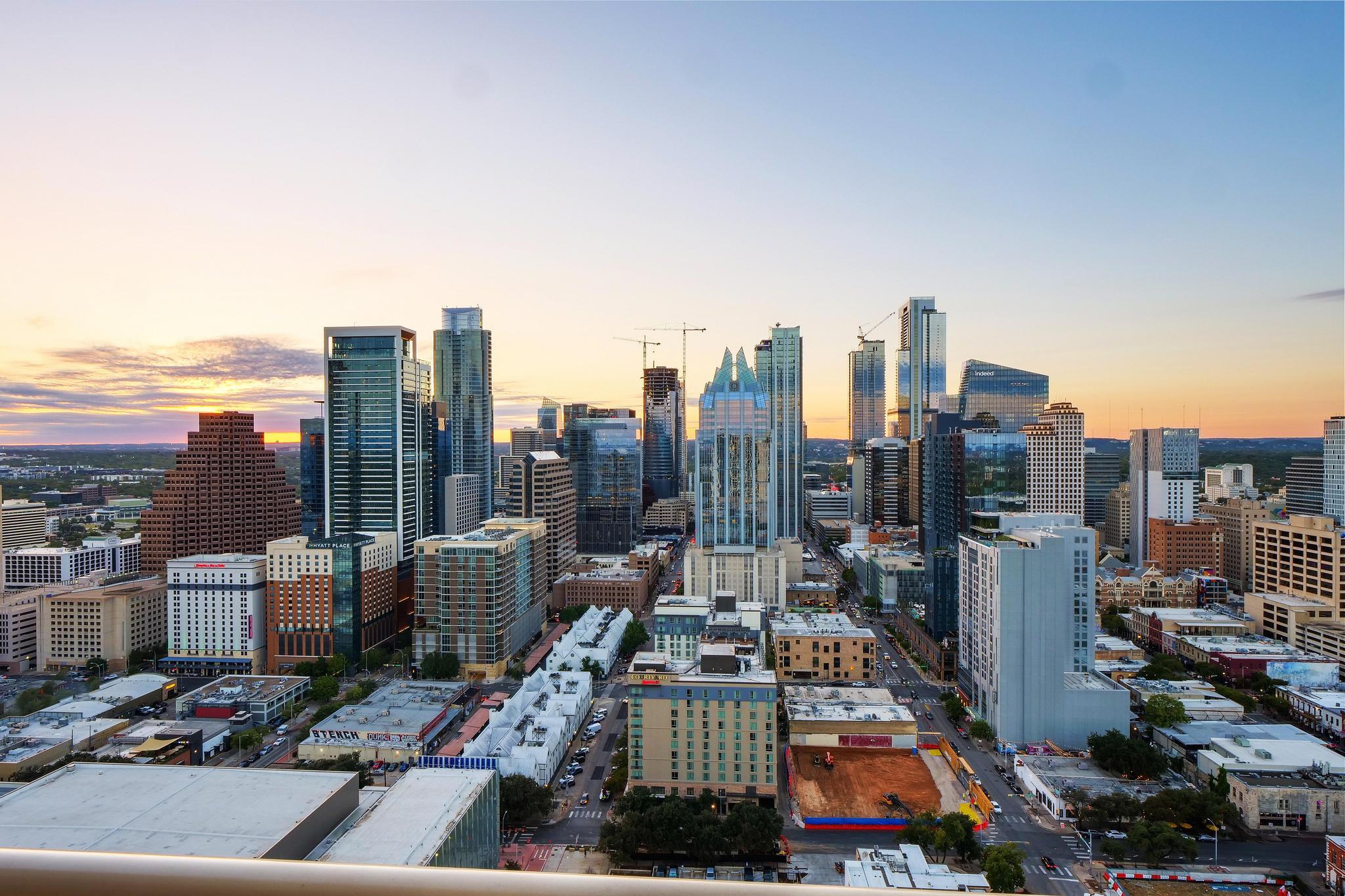 555 E 5th St # 3022, Austin, TX 78701