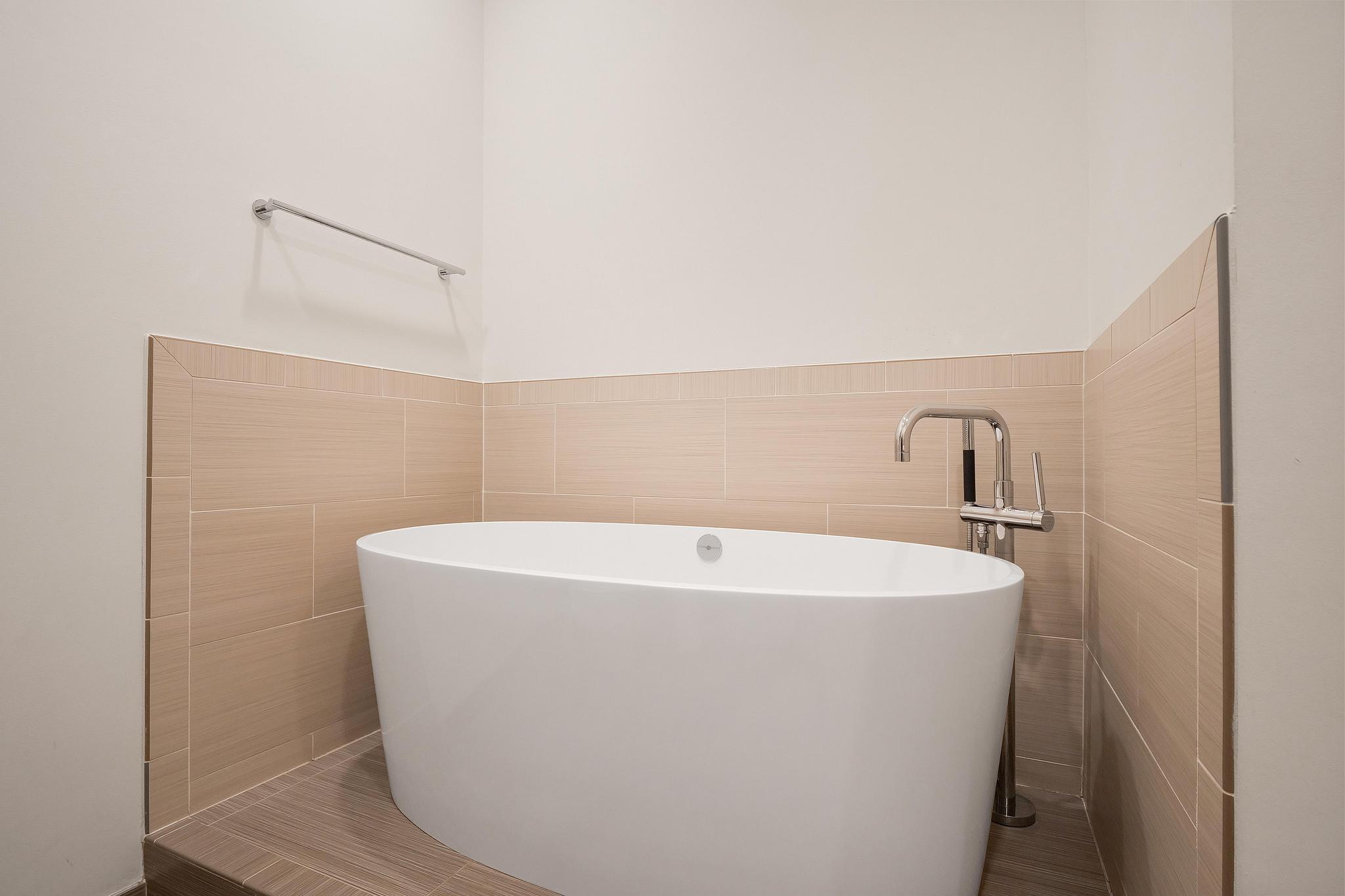 555 E 5th St # 3022, Austin, TX 78701