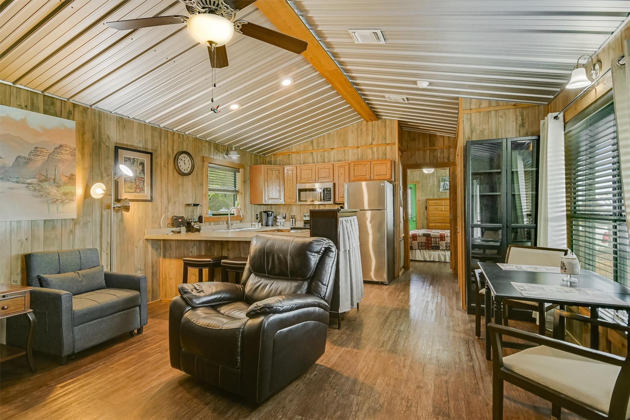 1700 Plum Ln, Brenham, TX 77833