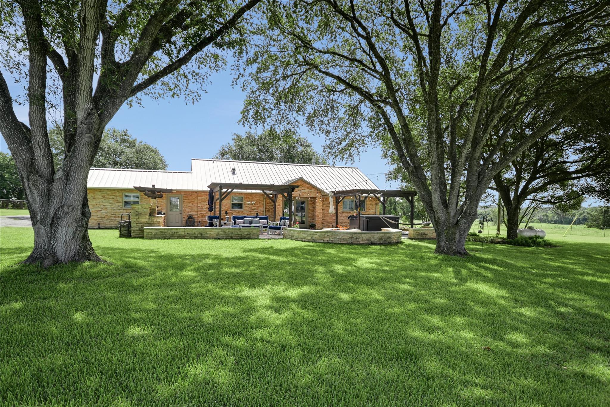 1700 Plum Ln, Brenham, TX 77833