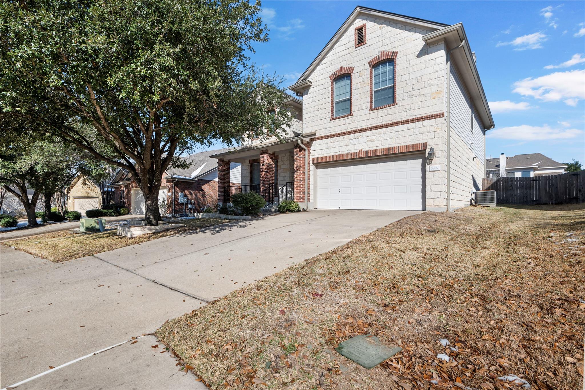 3807 Links Ln, Round Rock, TX 78664