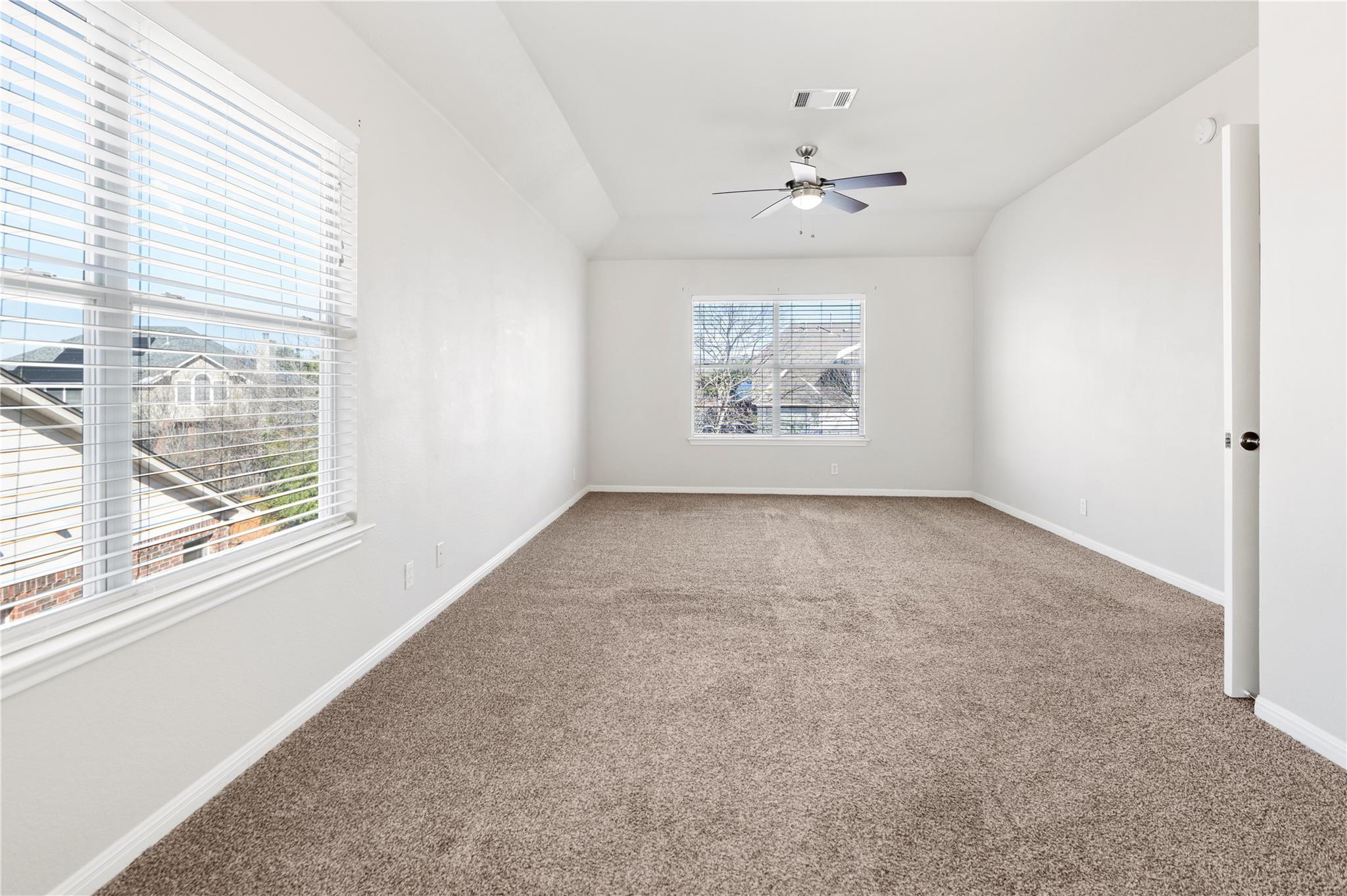 3807 Links Ln, Round Rock, TX 78664