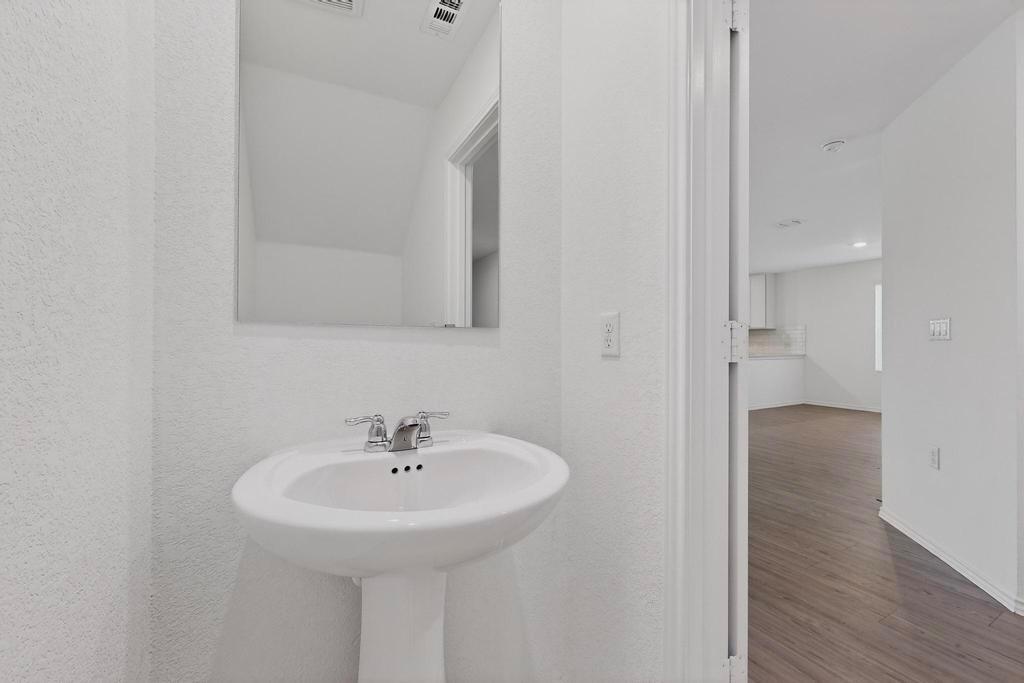 2021 Willkomen Way, Pflugerville, TX 78660