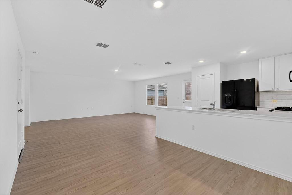 2021 Willkomen Way, Pflugerville, TX 78660