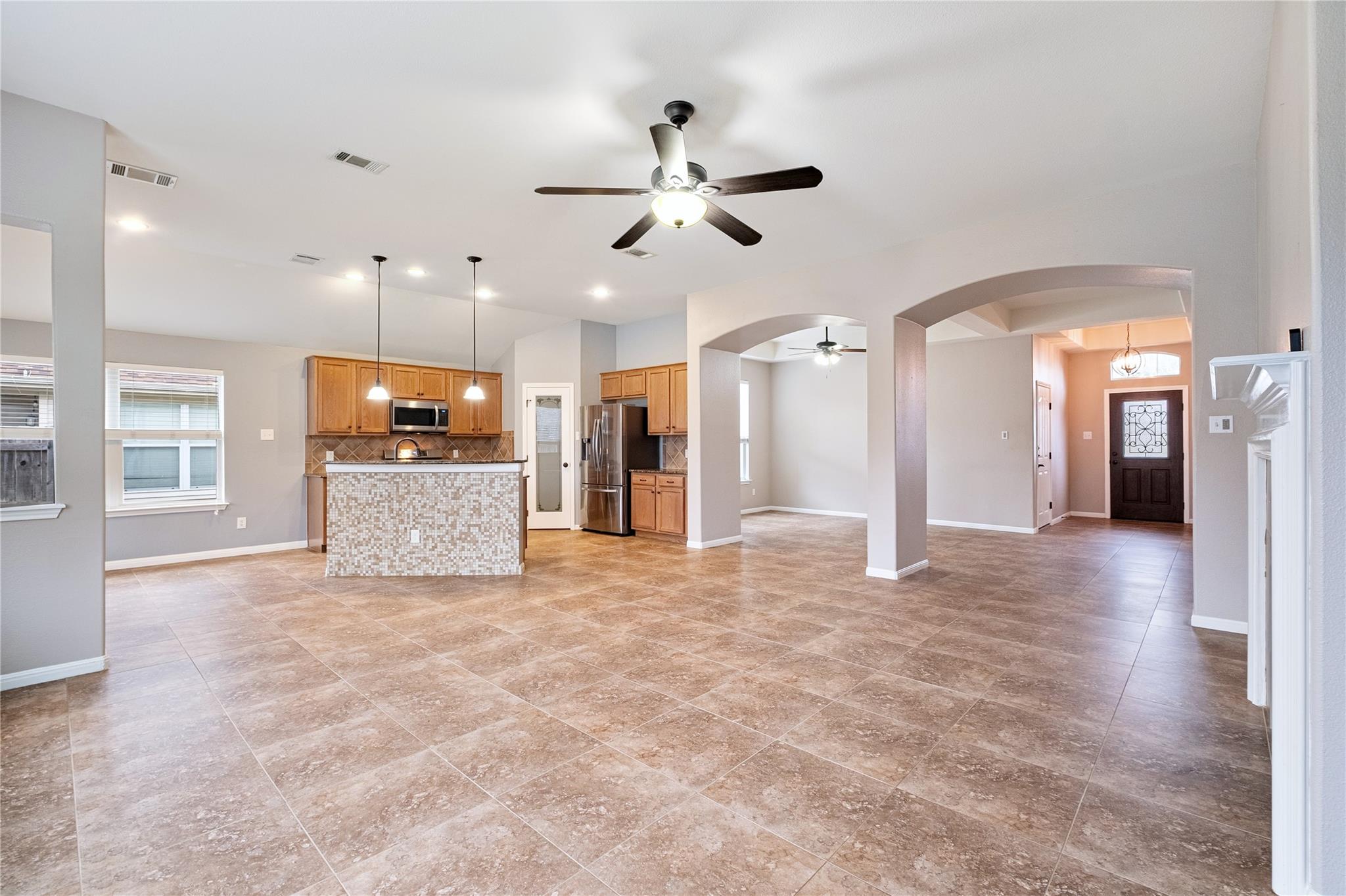 1214 Utopia Ln, Hutto, TX 78634