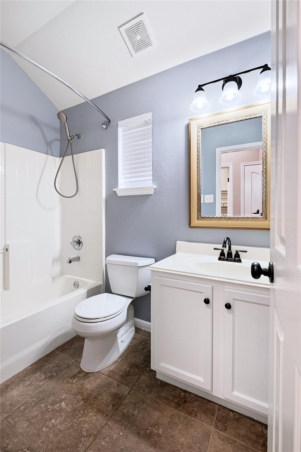 1214 Utopia Ln, Hutto, TX 78634