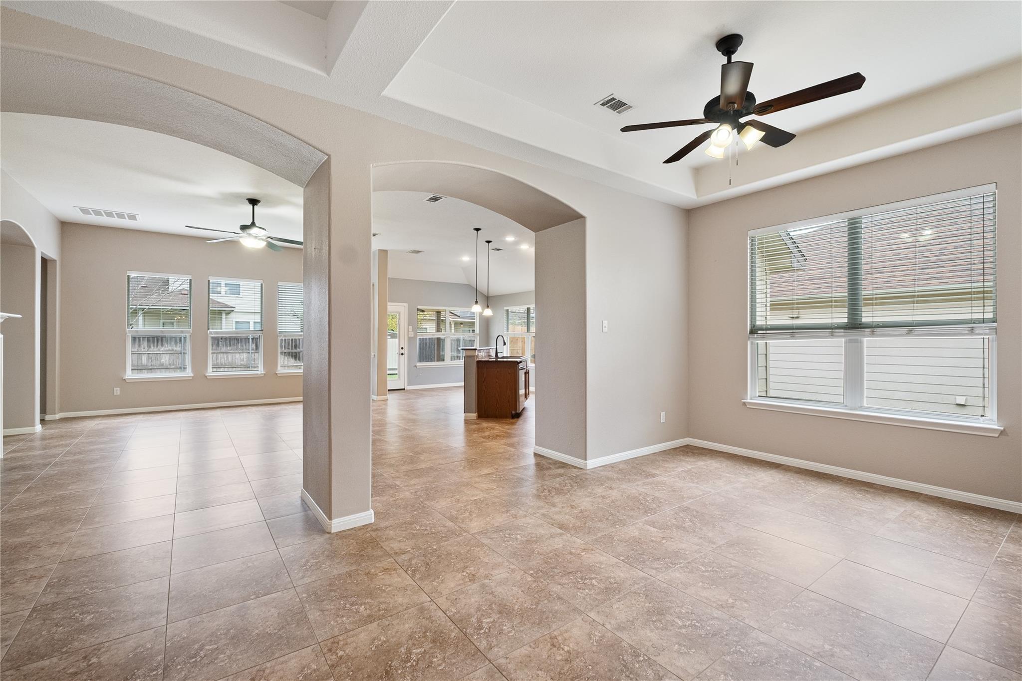 1214 Utopia Ln, Hutto, TX 78634