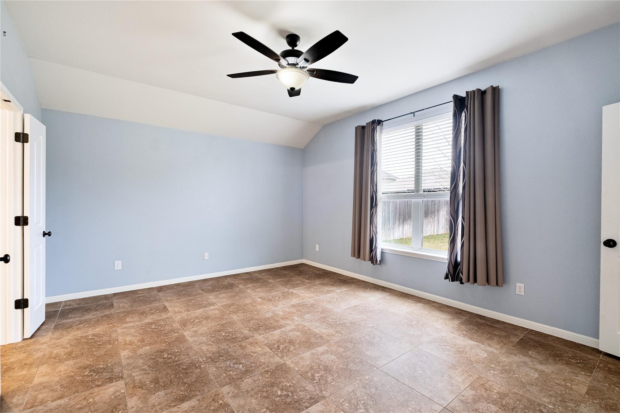 1214 Utopia Ln, Hutto, TX 78634