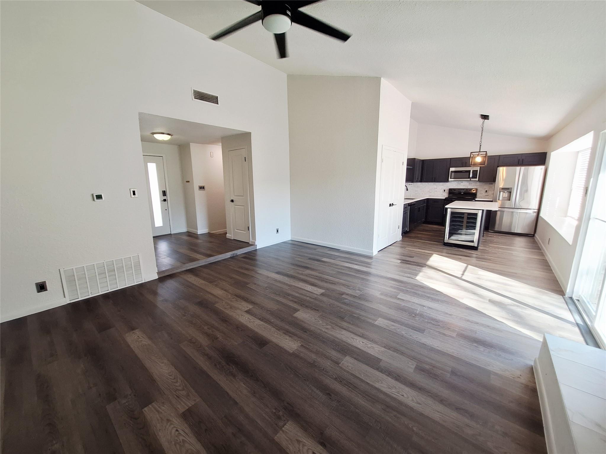 1005 Ridgeline Dr, Round Rock, TX 78664