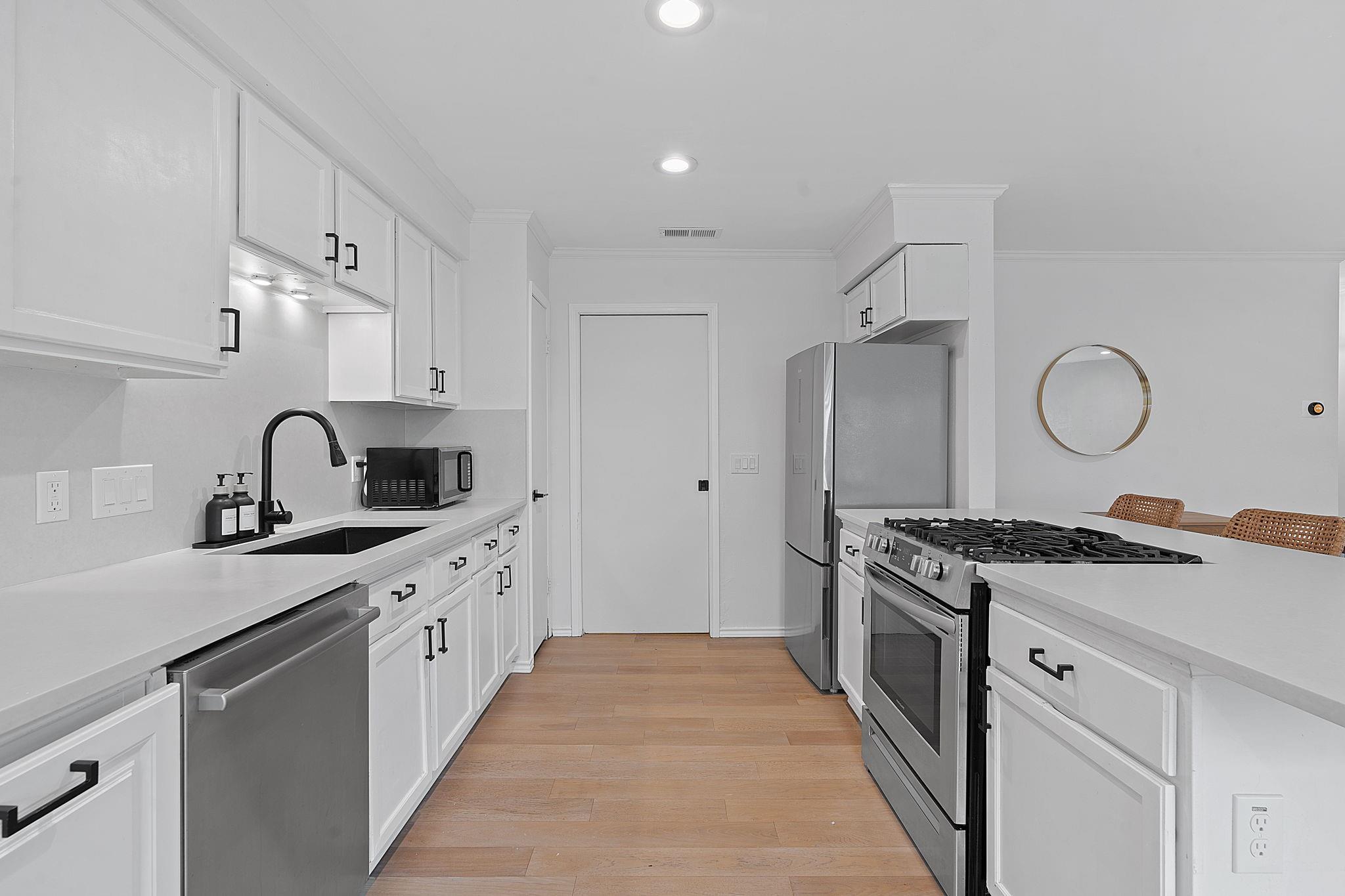 11202 Blossom Bell Dr, Austin, TX 78758