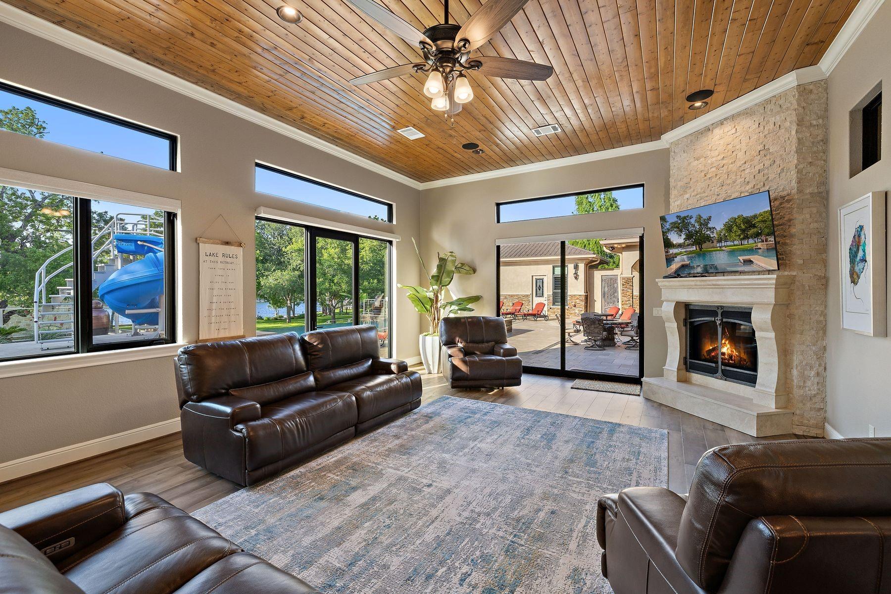 911 Legends Pkwy, Kingsland, TX 78639