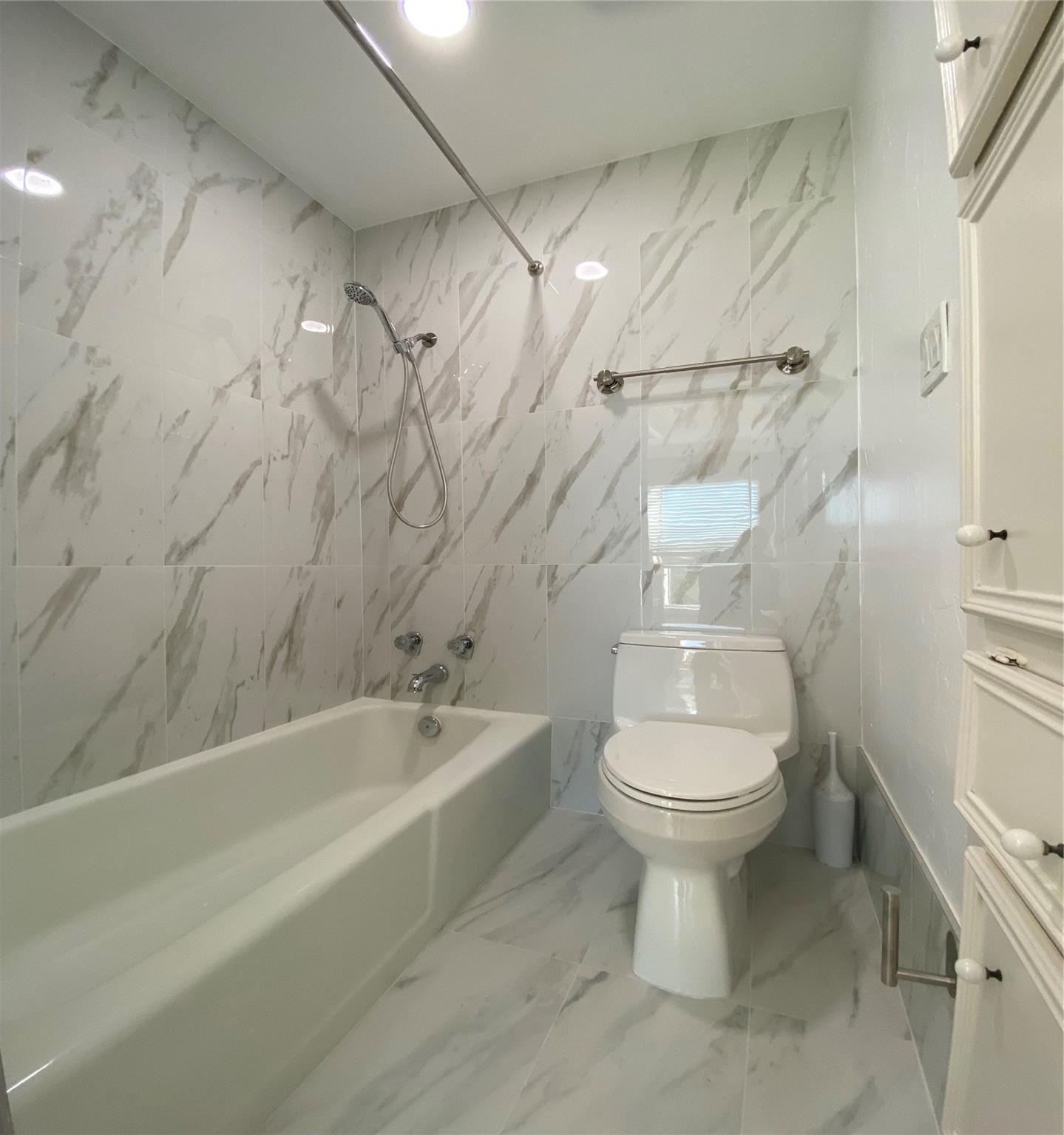 101 World of Tennis Sq, Lakeway, TX 78738