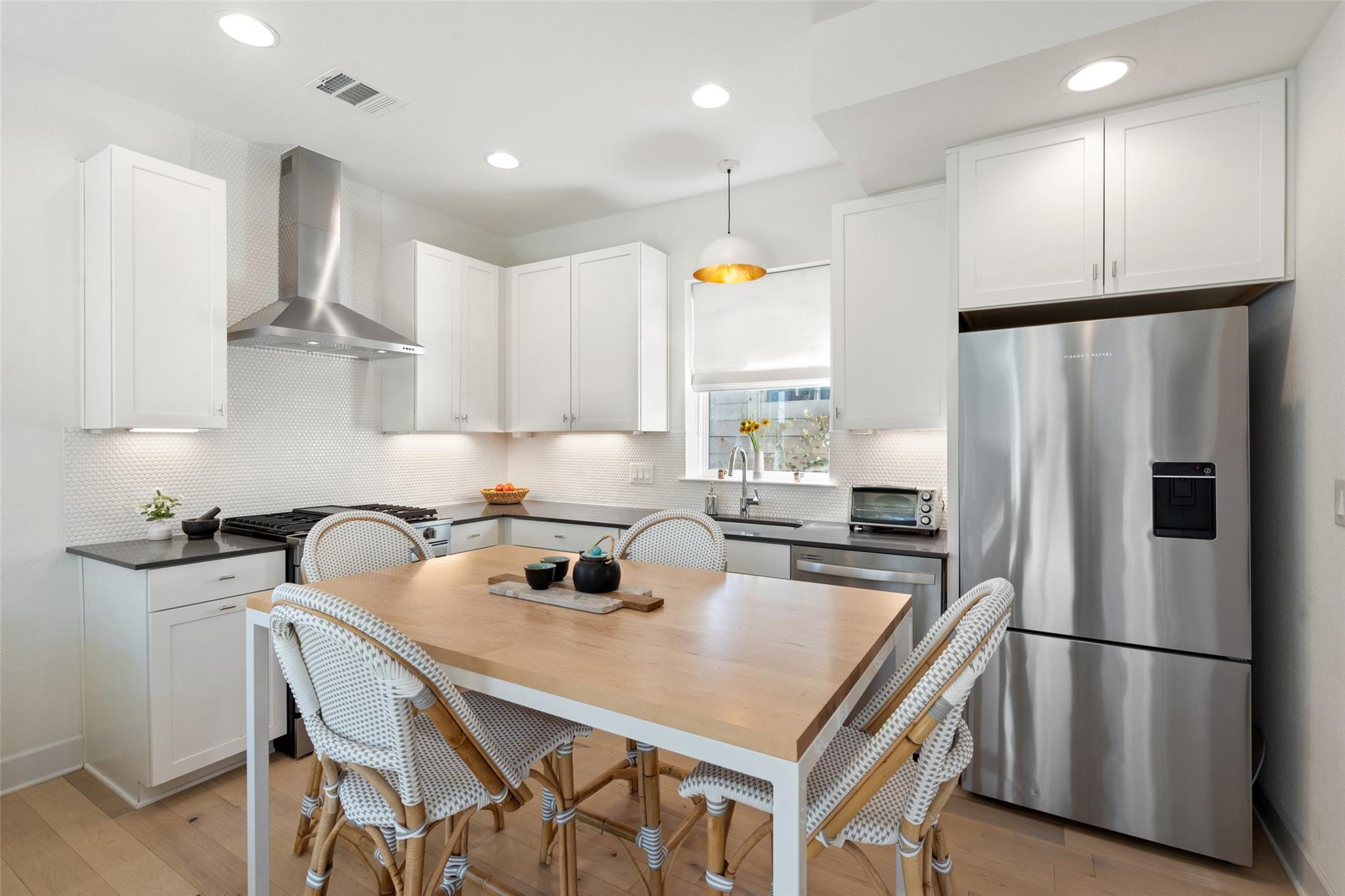 209 Ben Howell Dr # B, Austin, TX 78704