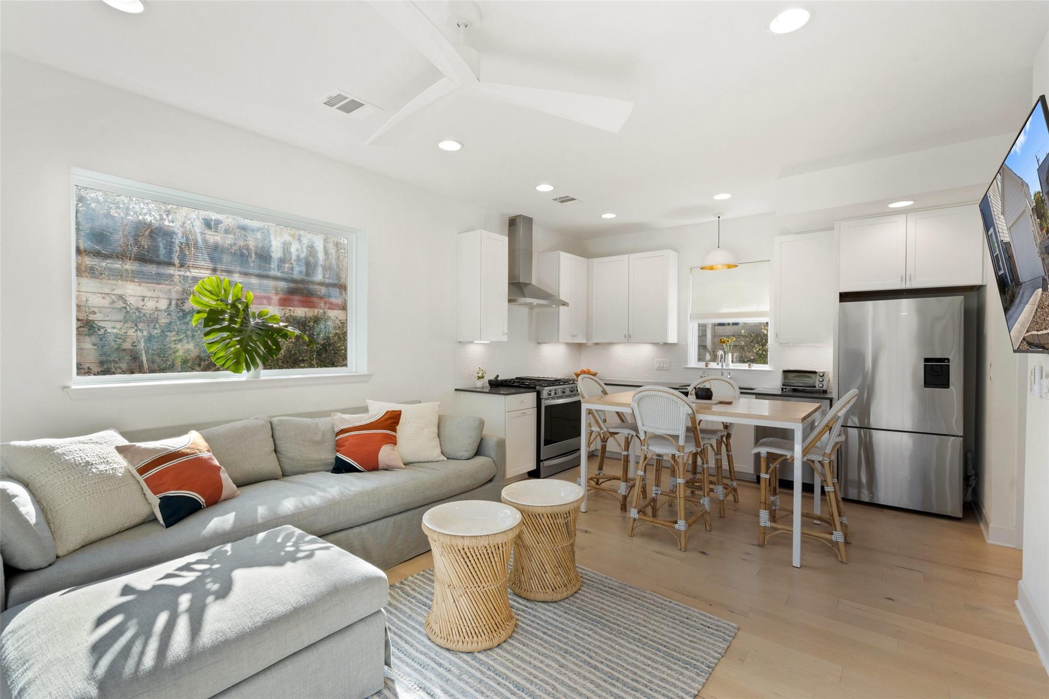 209 Ben Howell Dr # B, Austin, TX 78704