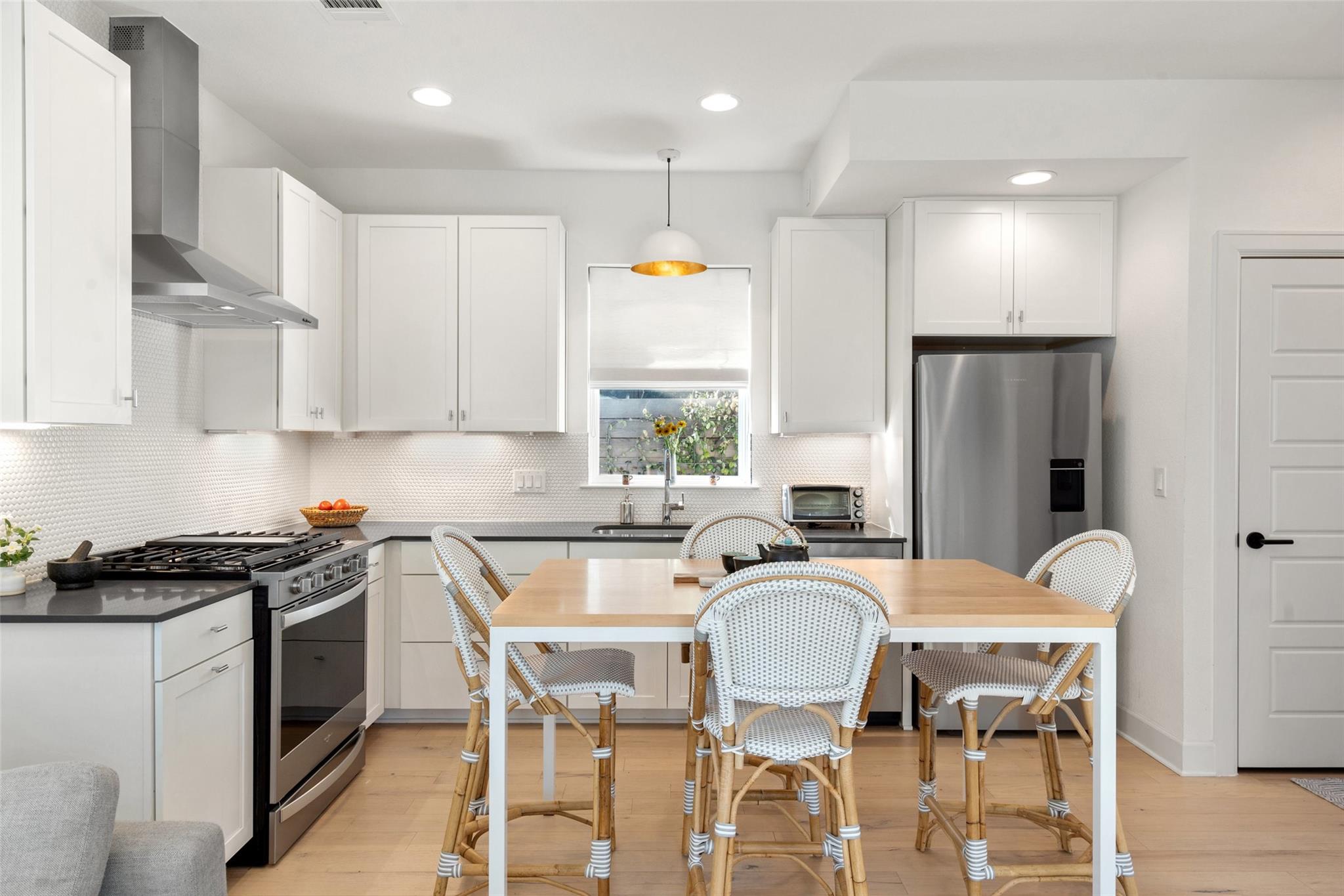 209 Ben Howell Dr # B, Austin, TX 78704