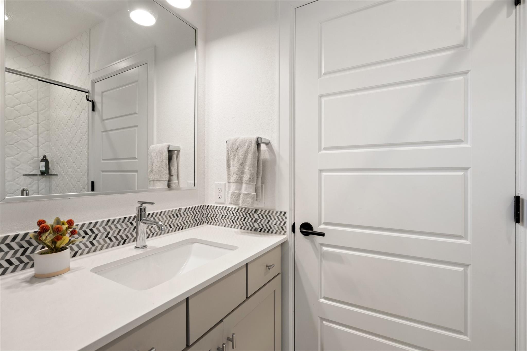 209 Ben Howell Dr # B, Austin, TX 78704