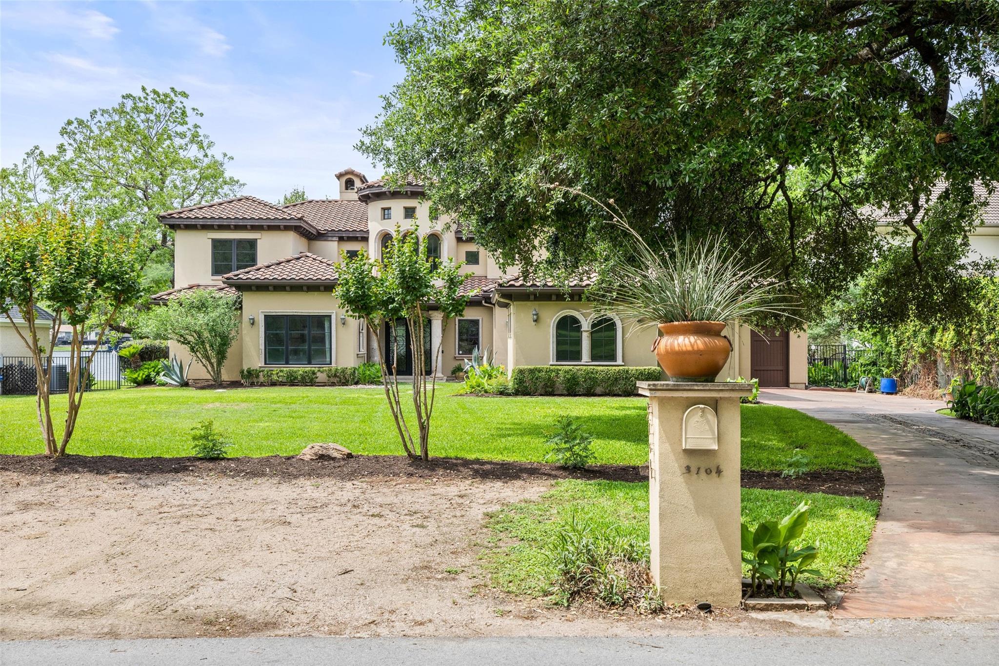 3104 Rivercrest Dr, Austin, TX 78746