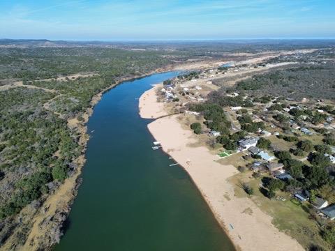 4118 River Oaks Dr, Kingsland, TX 78639