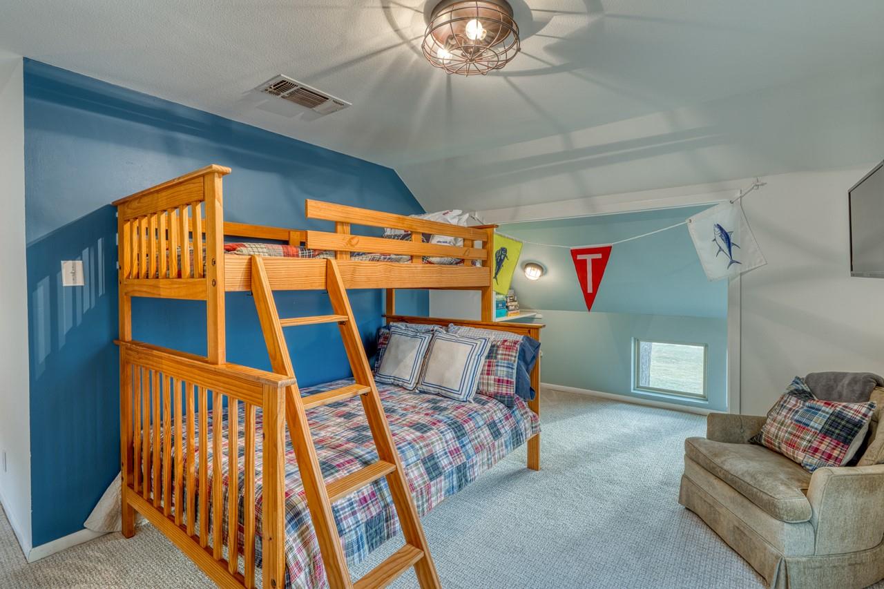 4118 River Oaks Dr, Kingsland, TX 78639