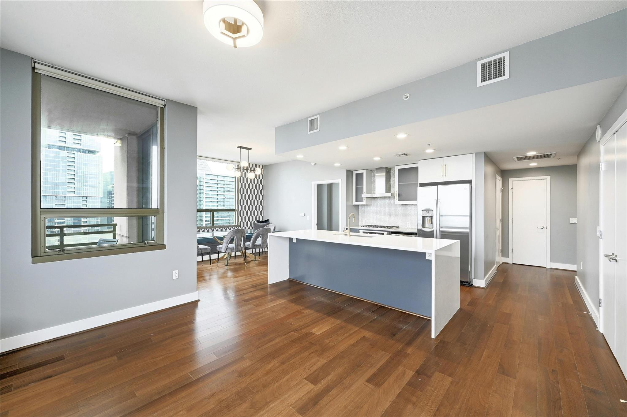 300 Bowie St # 2301, Austin, TX 78703