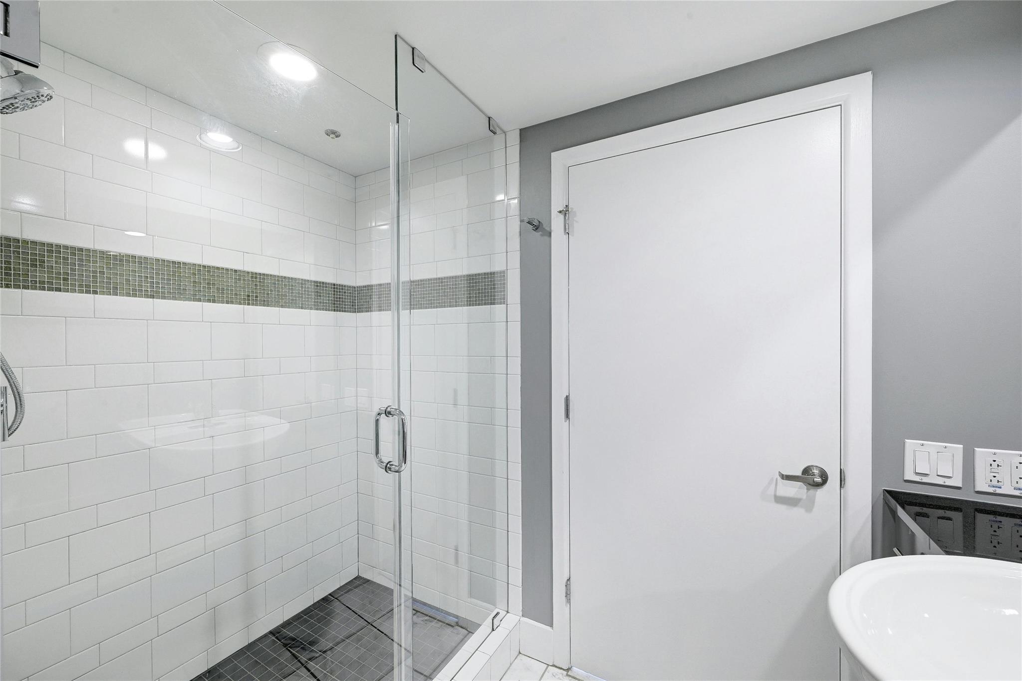 300 Bowie St # 2301, Austin, TX 78703