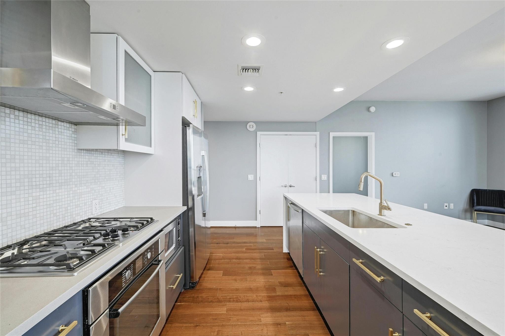 300 Bowie St # 2301, Austin, TX 78703