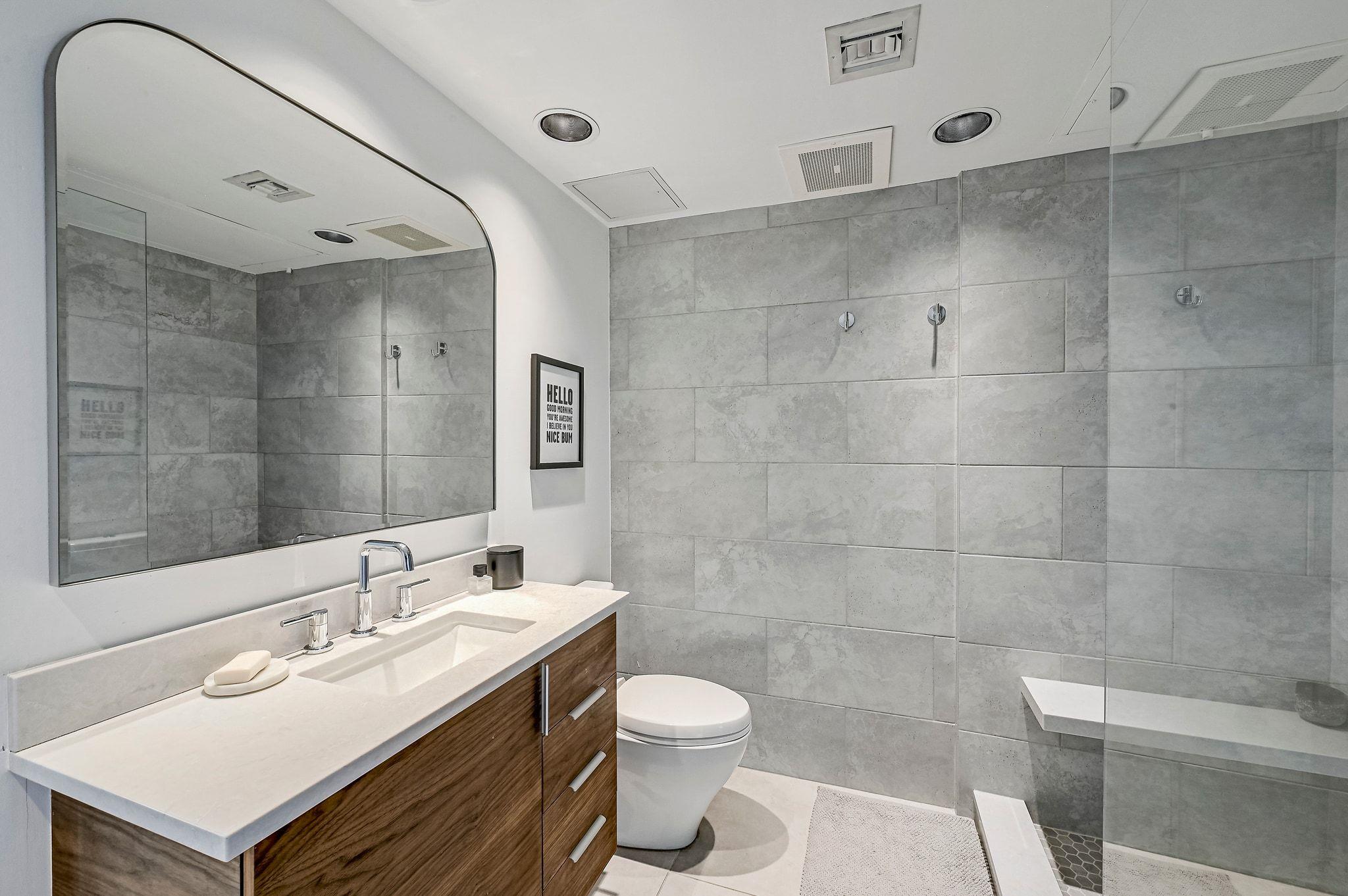 300 Bowie St # 2706, Austin, TX 78703