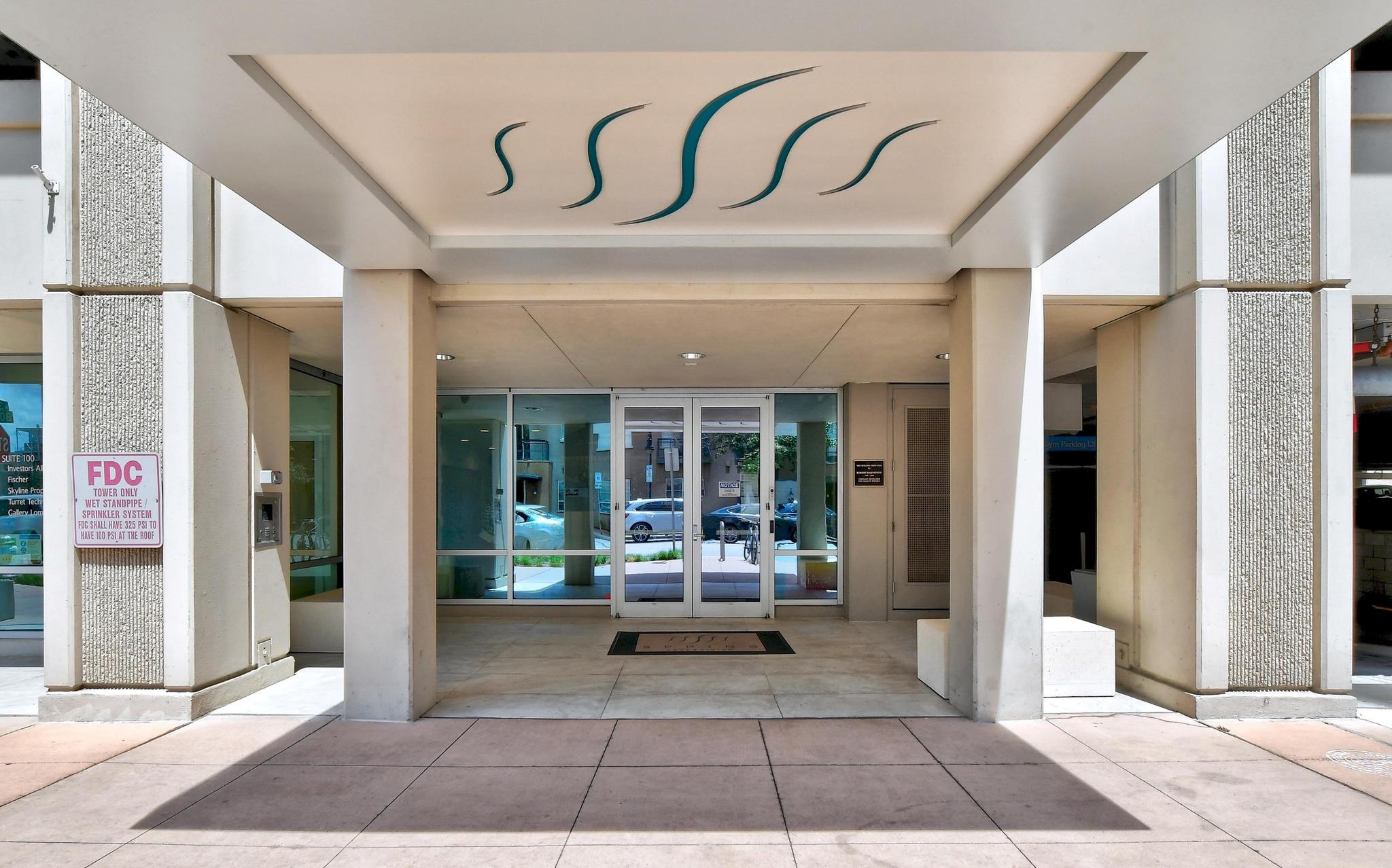 300 Bowie St # 2706, Austin, TX 78703