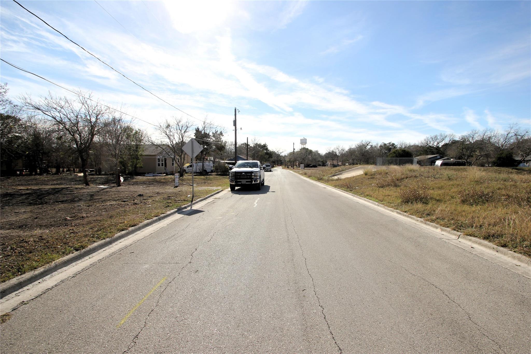 1104 Wichita St, Lockhart, TX 78644