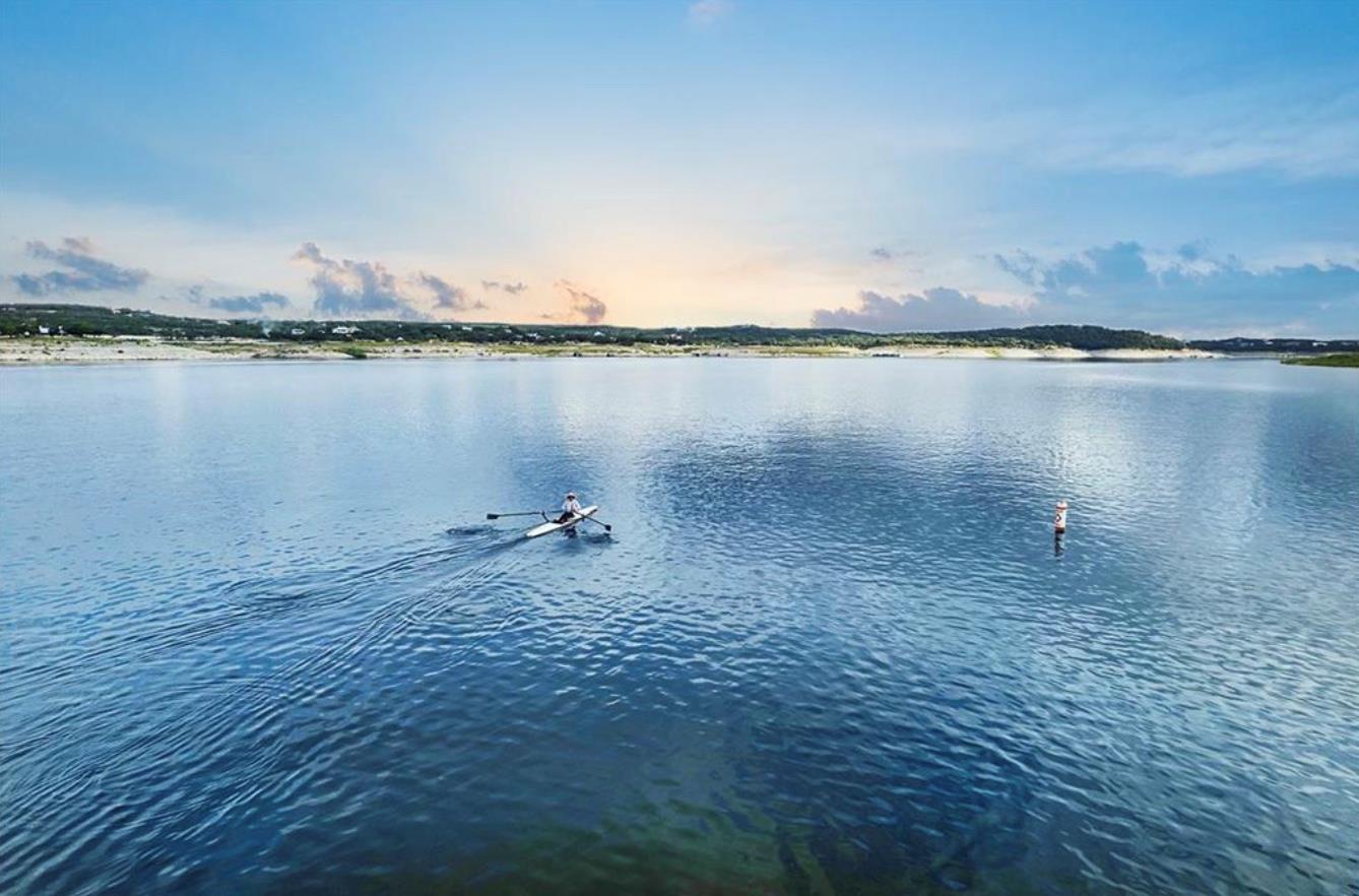 2107 Chisholm Trl, Spicewood, TX 78669