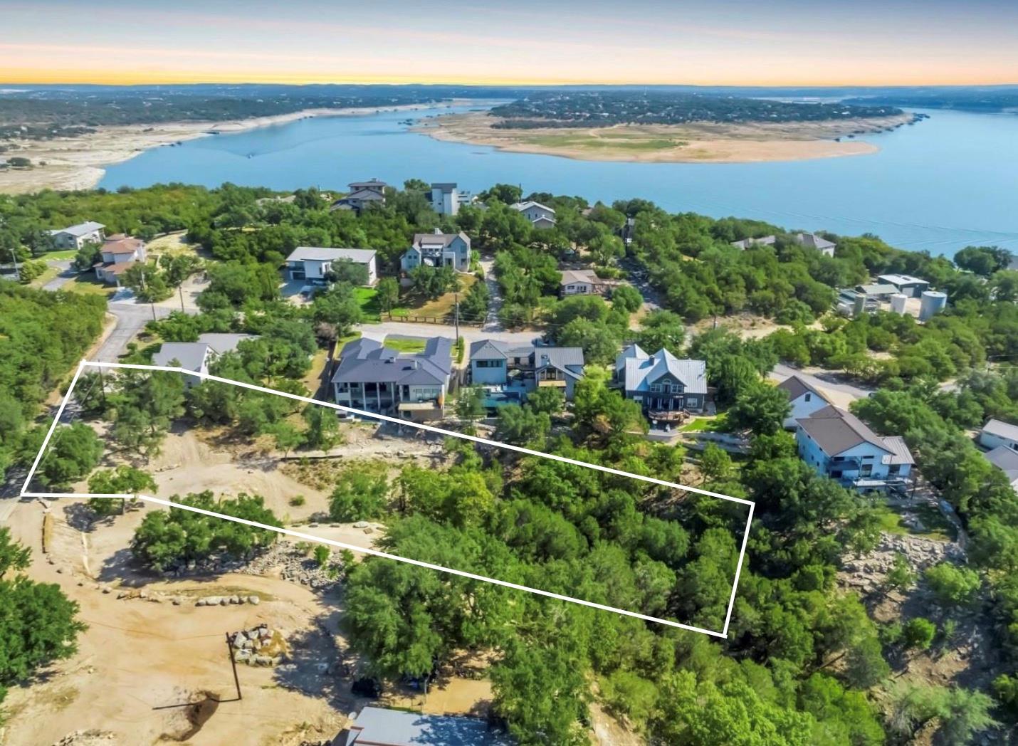 2107 Chisholm Trl, Spicewood, TX 78669